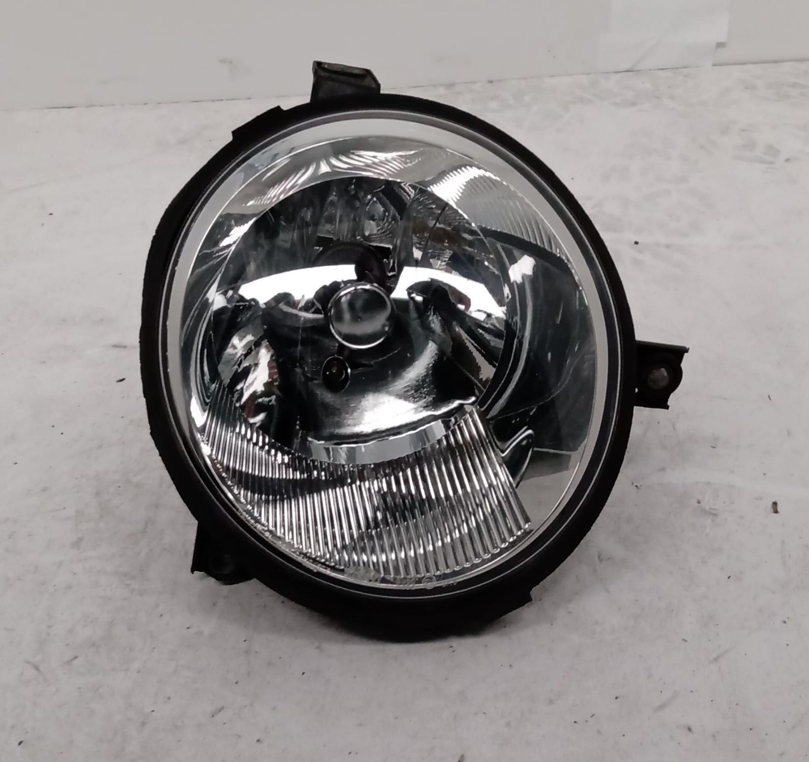 Fanale anteriore destro