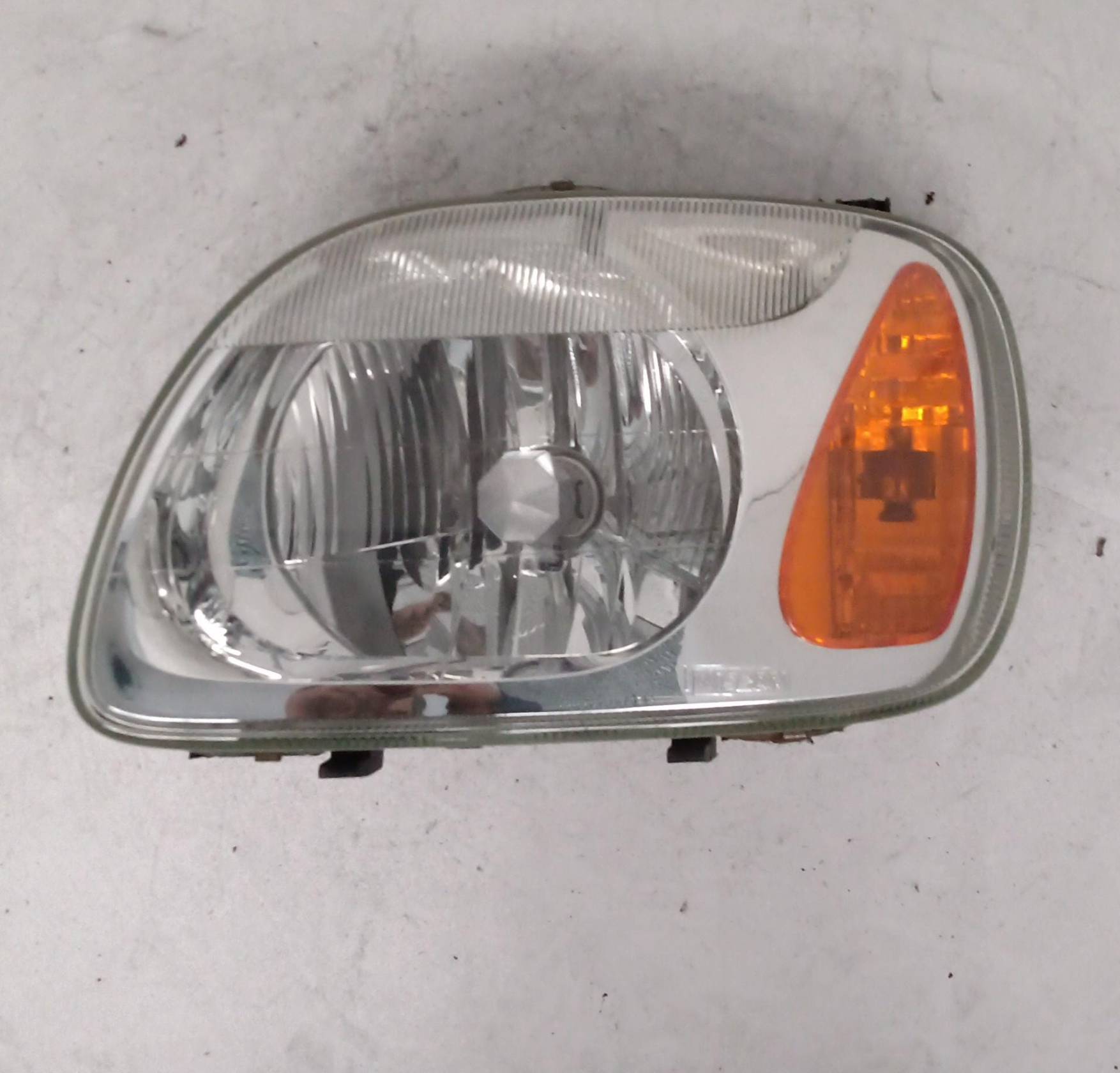 Fanale anteriore sinistro