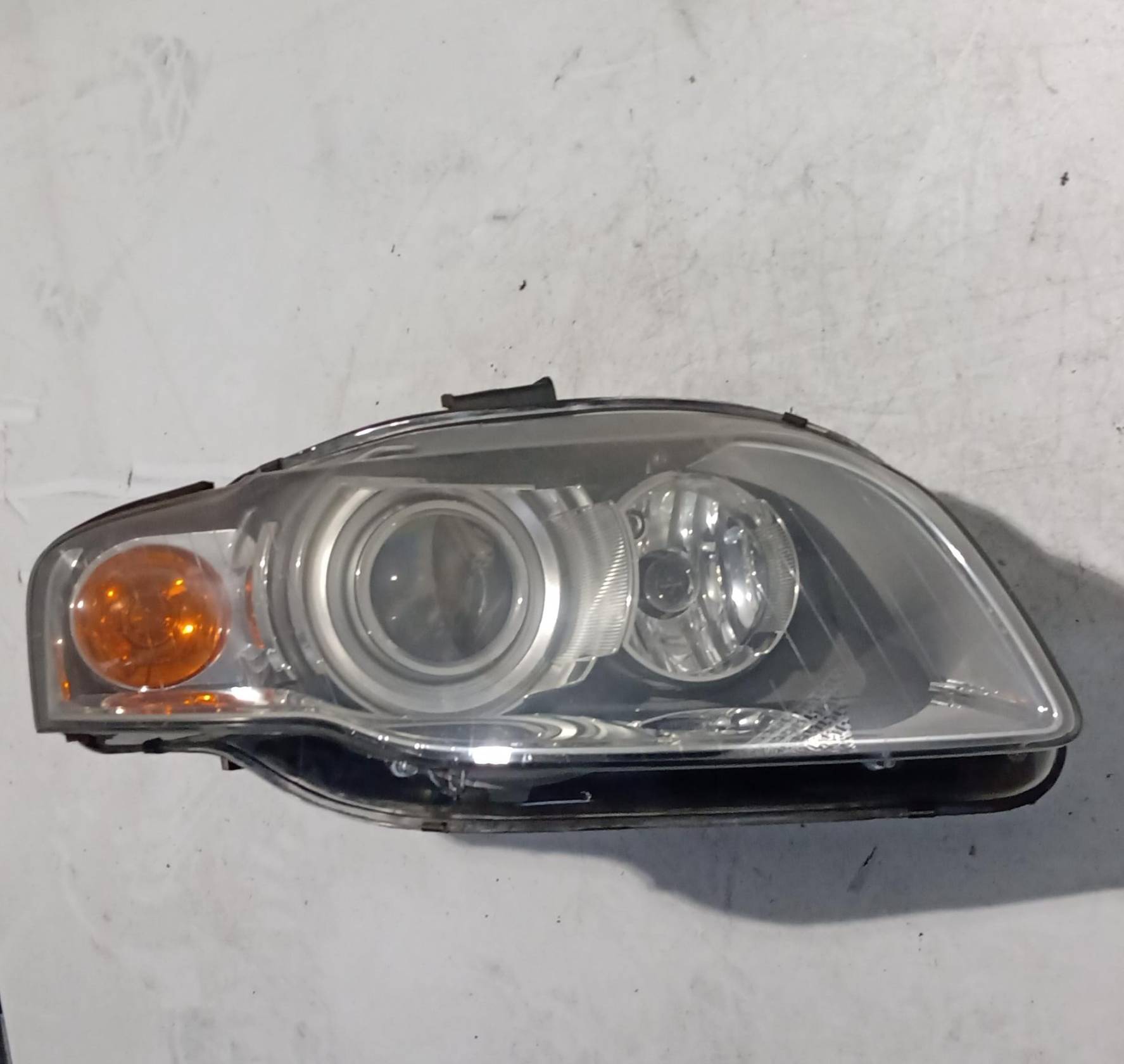 Fanale anteriore destro