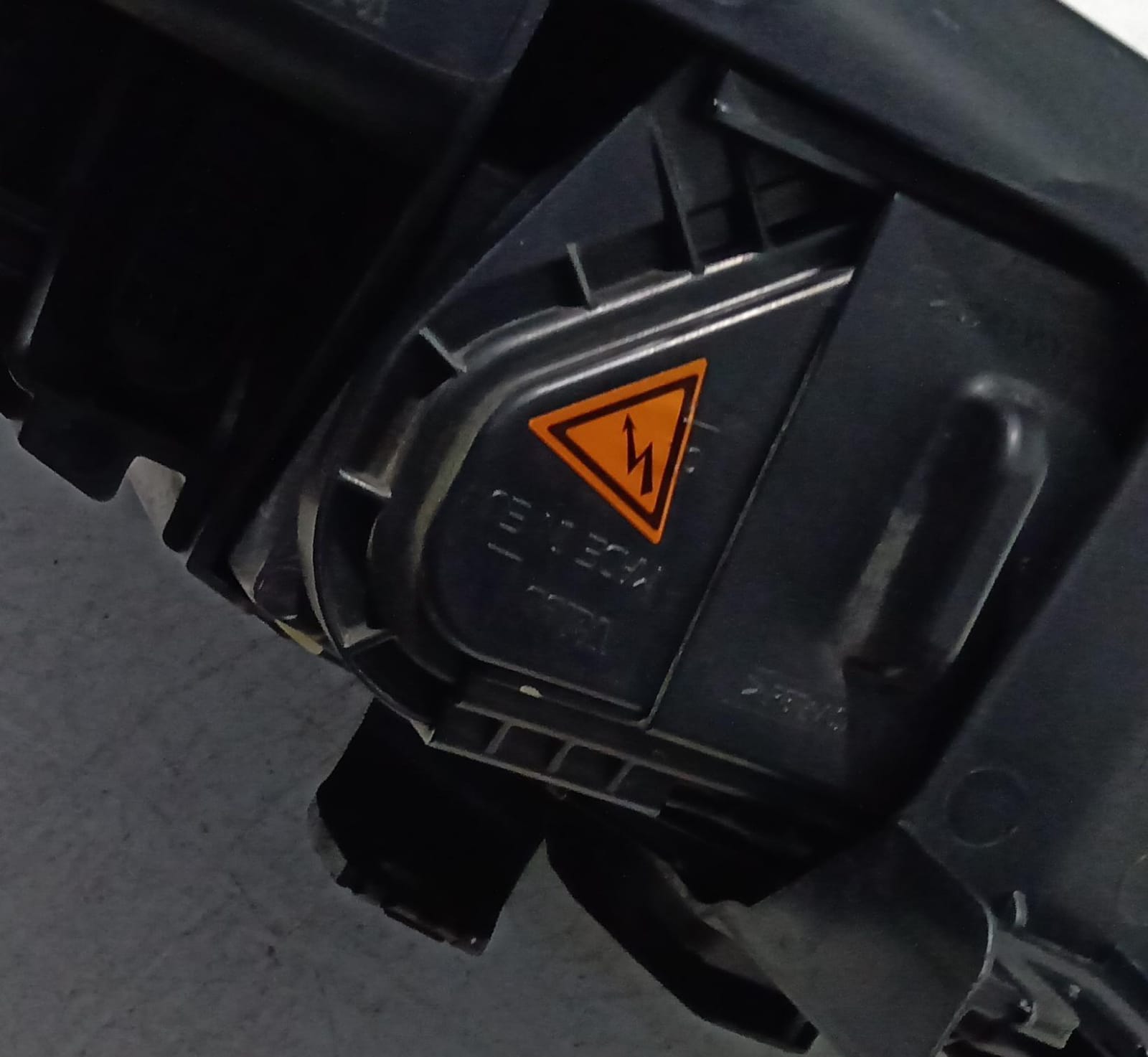 Fanale anteriore sinistro