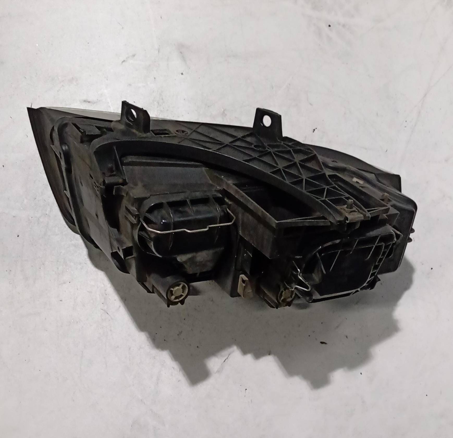 Fanale anteriore sinistro