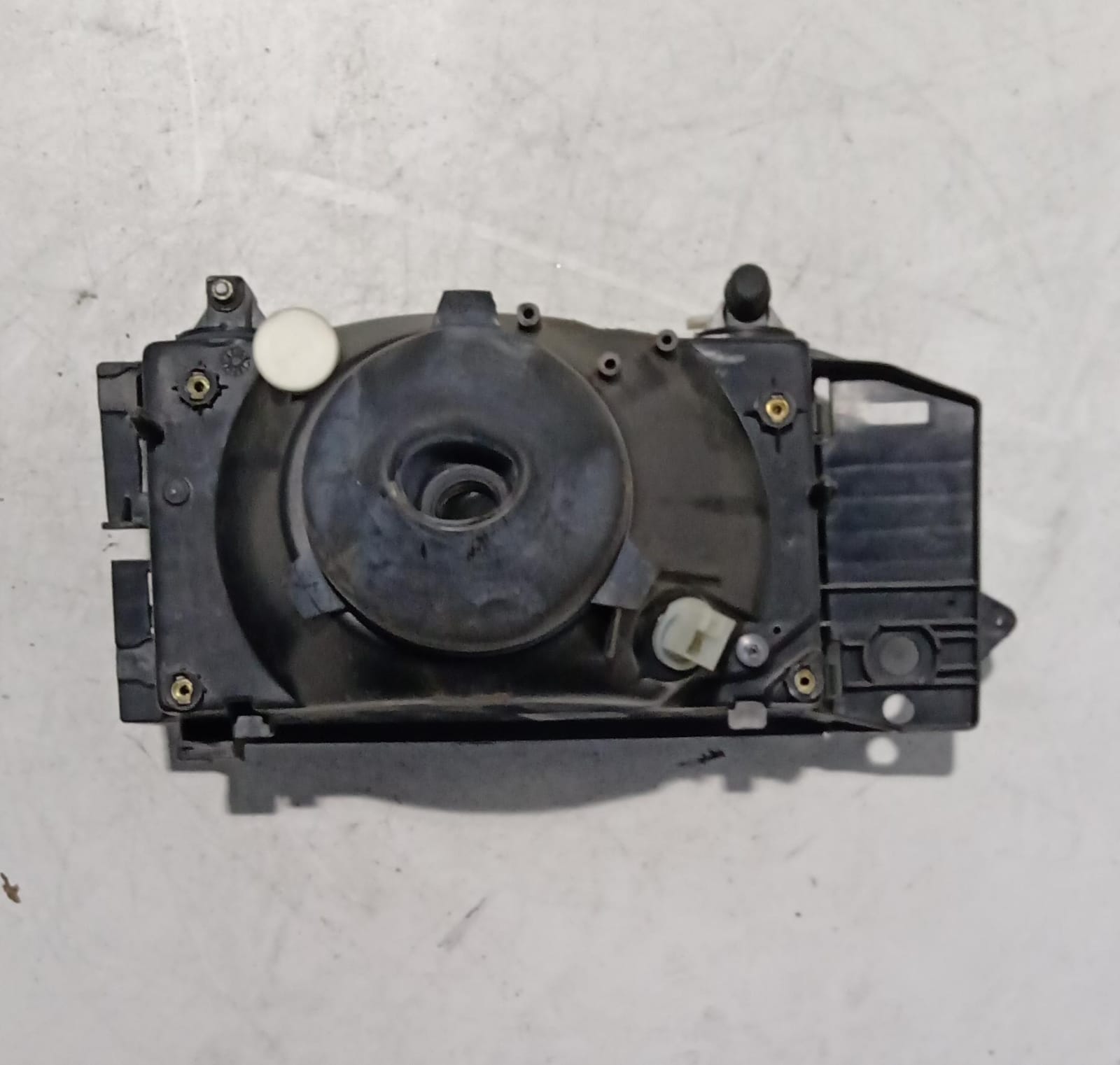 Fanale anteriore sinistro