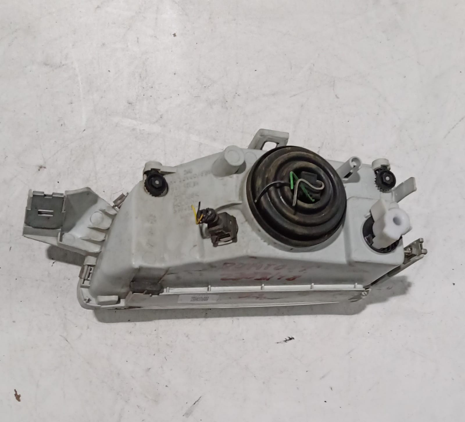 Fanale anteriore destro