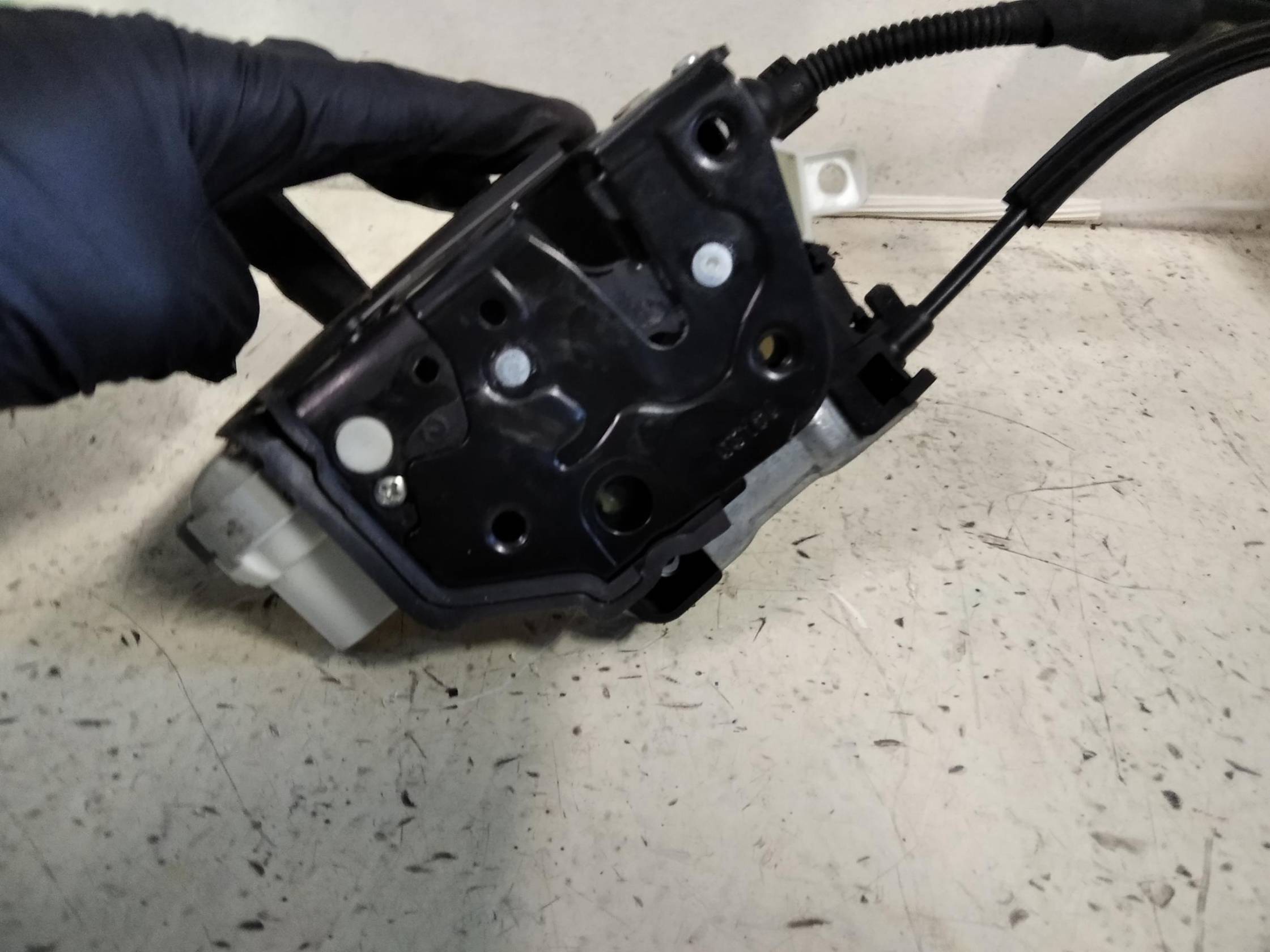 Serratura porta ant. sx.