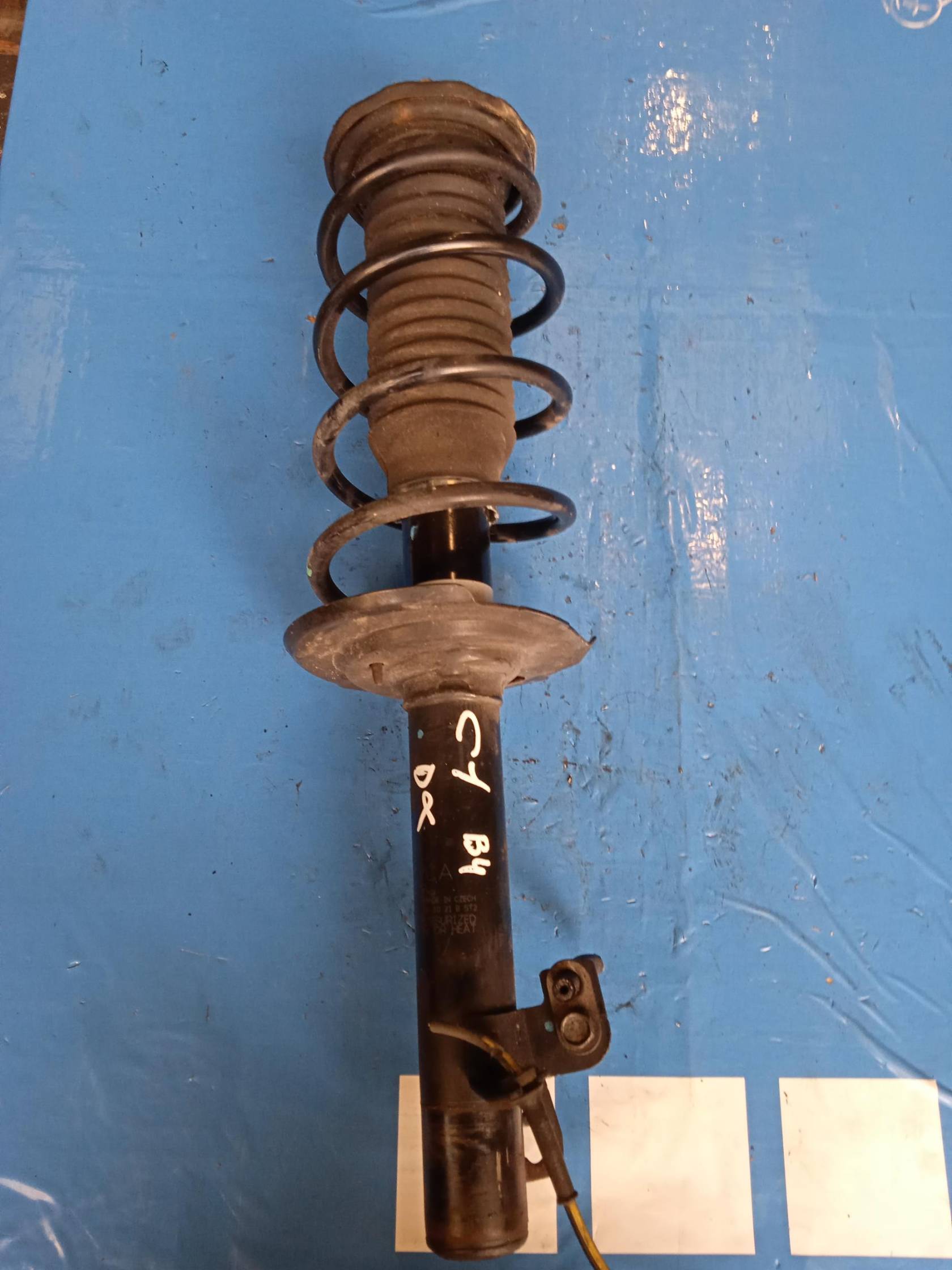 Ammortizzatore ant. dx.