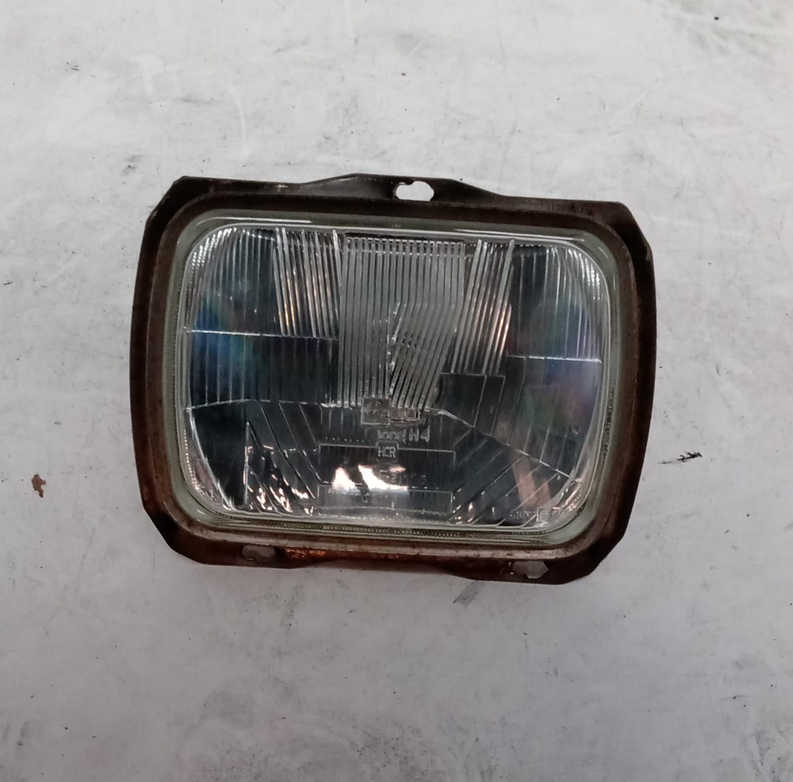 Fanale anteriore destro