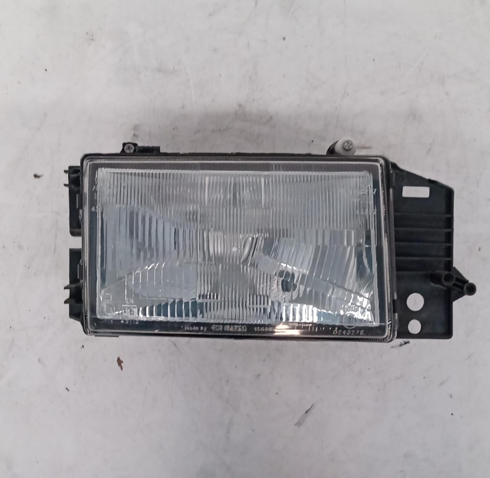 Fanale anteriore destro