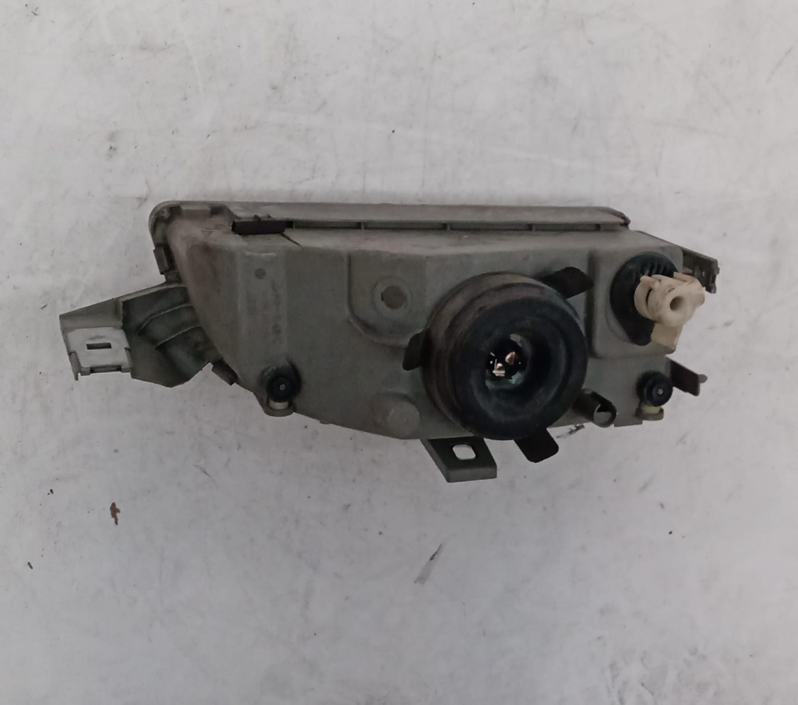 Fanale anteriore sinistro