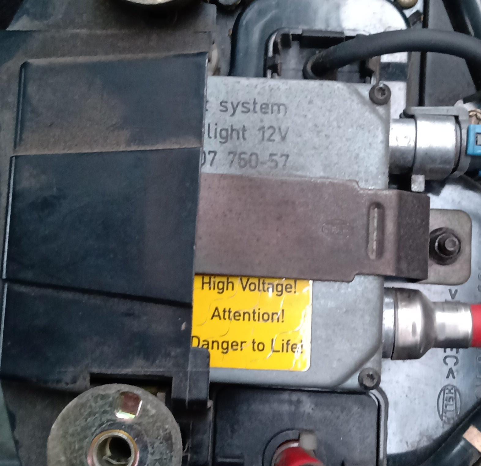 Fanale anteriore destro