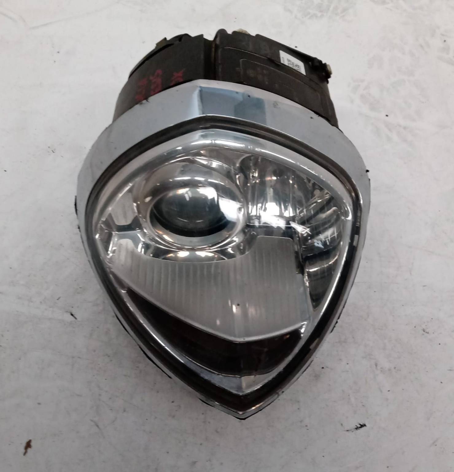 Fanale anteriore destro