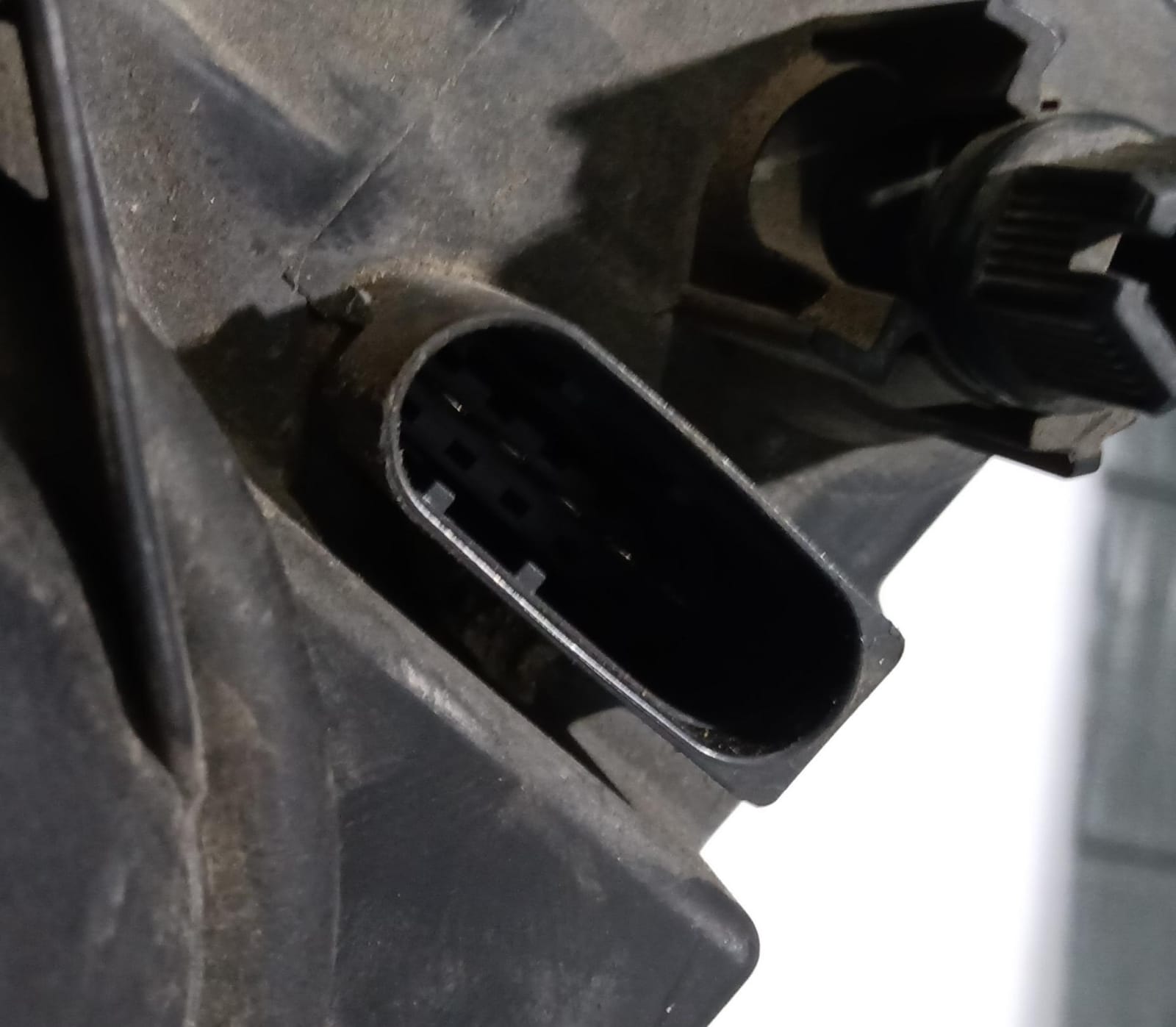 Fanale anteriore sinistro