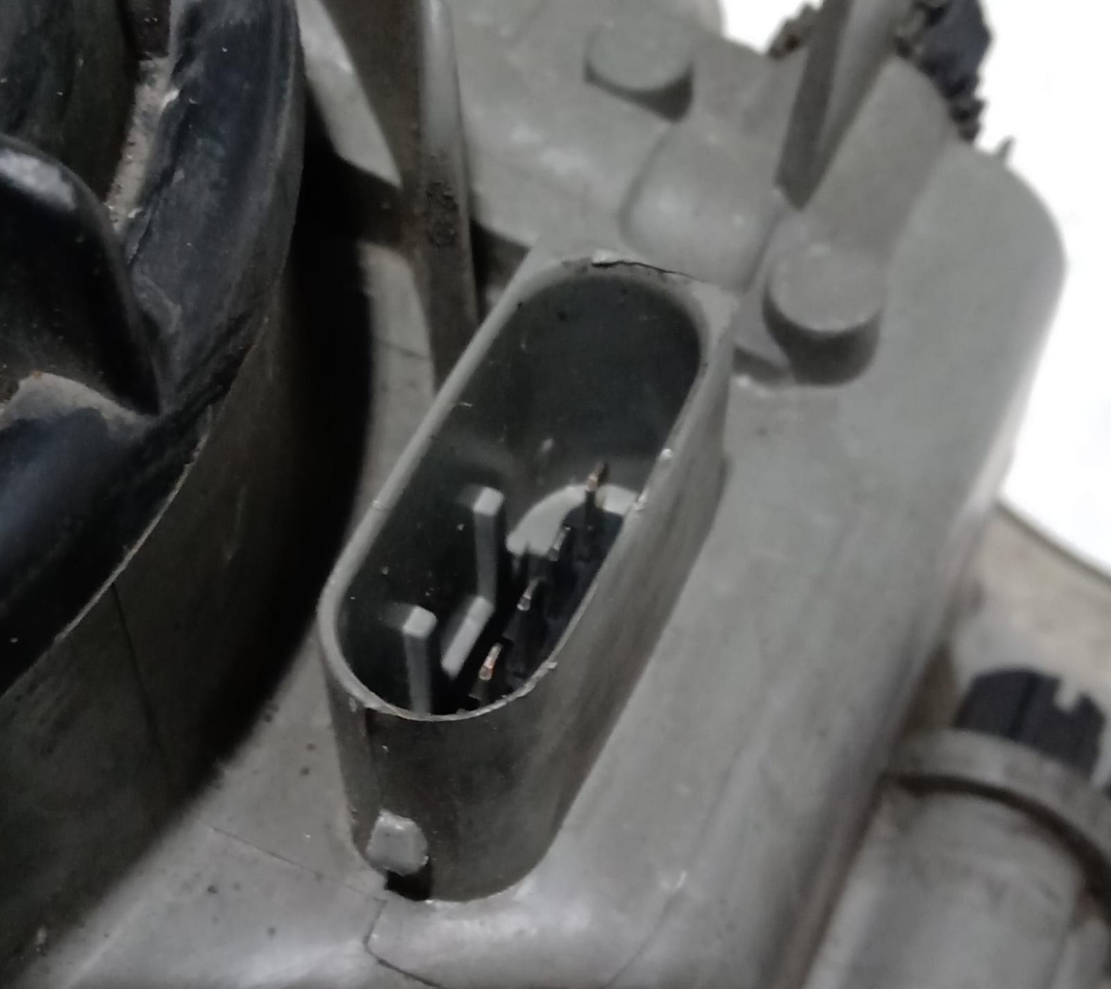 Fanale anteriore sinistro