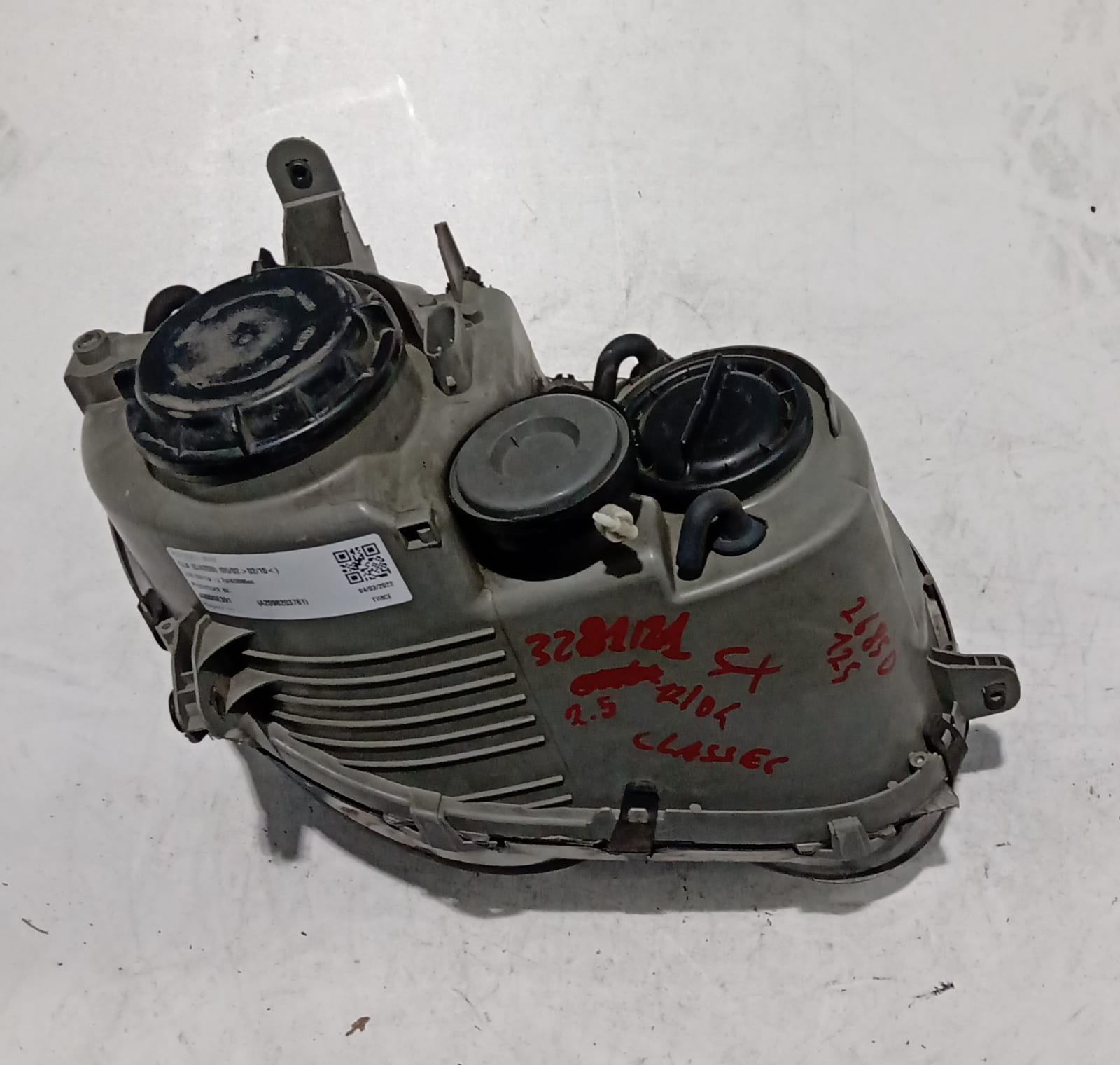 Fanale anteriore sinistro