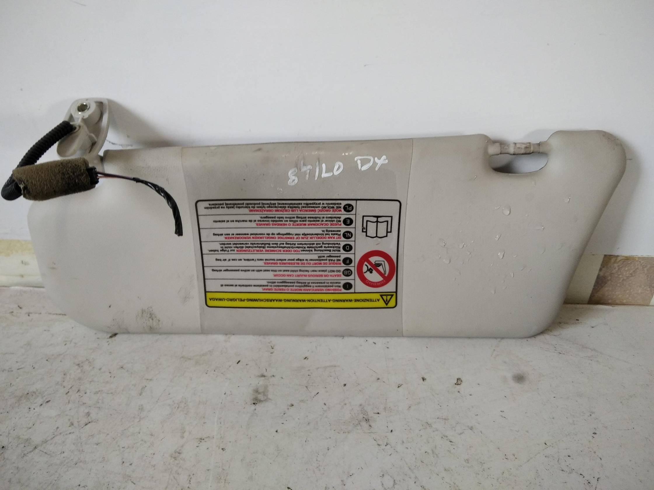 Aletta parasole parabrezza dx.