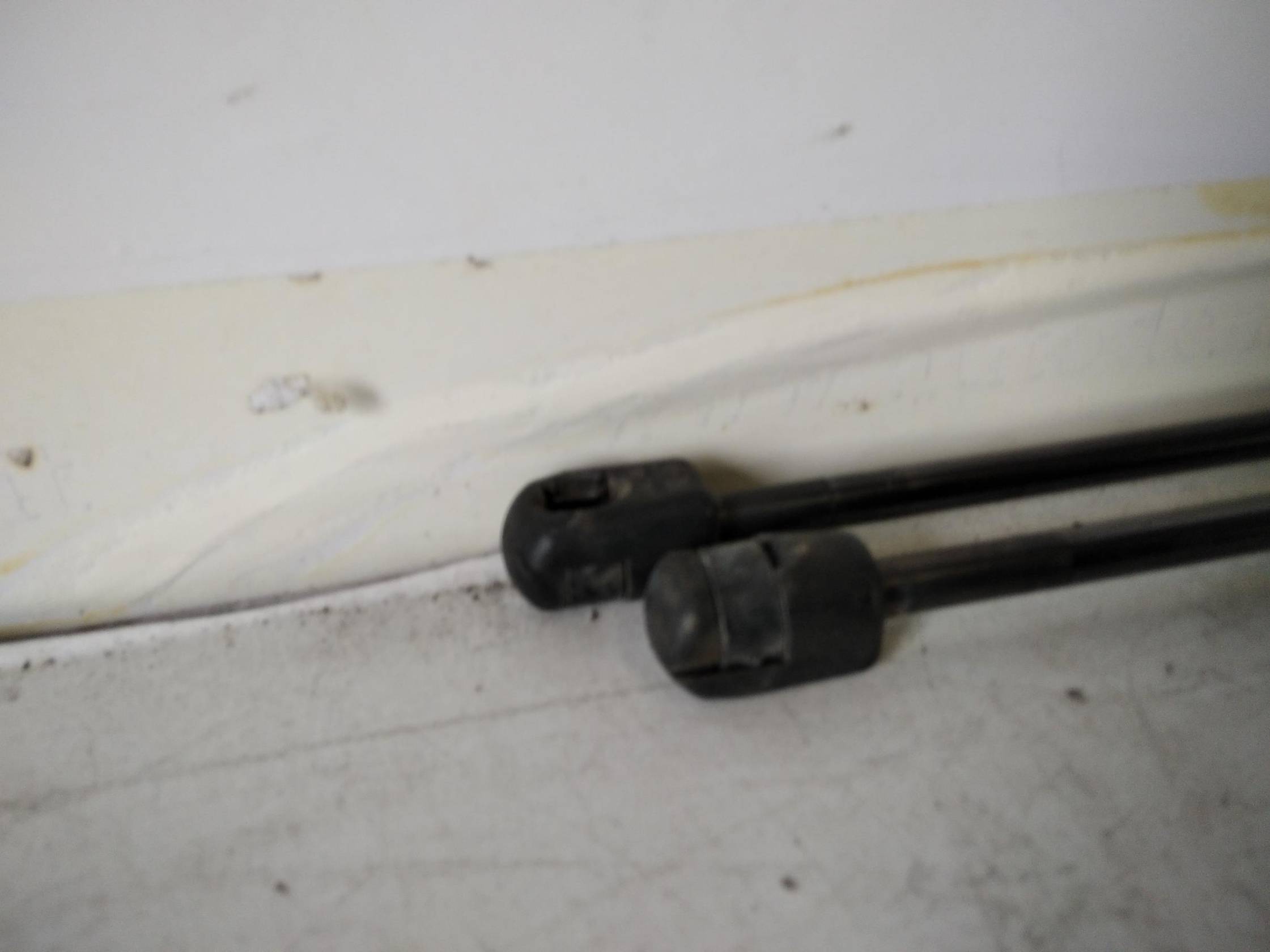 Asta ammortizzante portello post. dx.