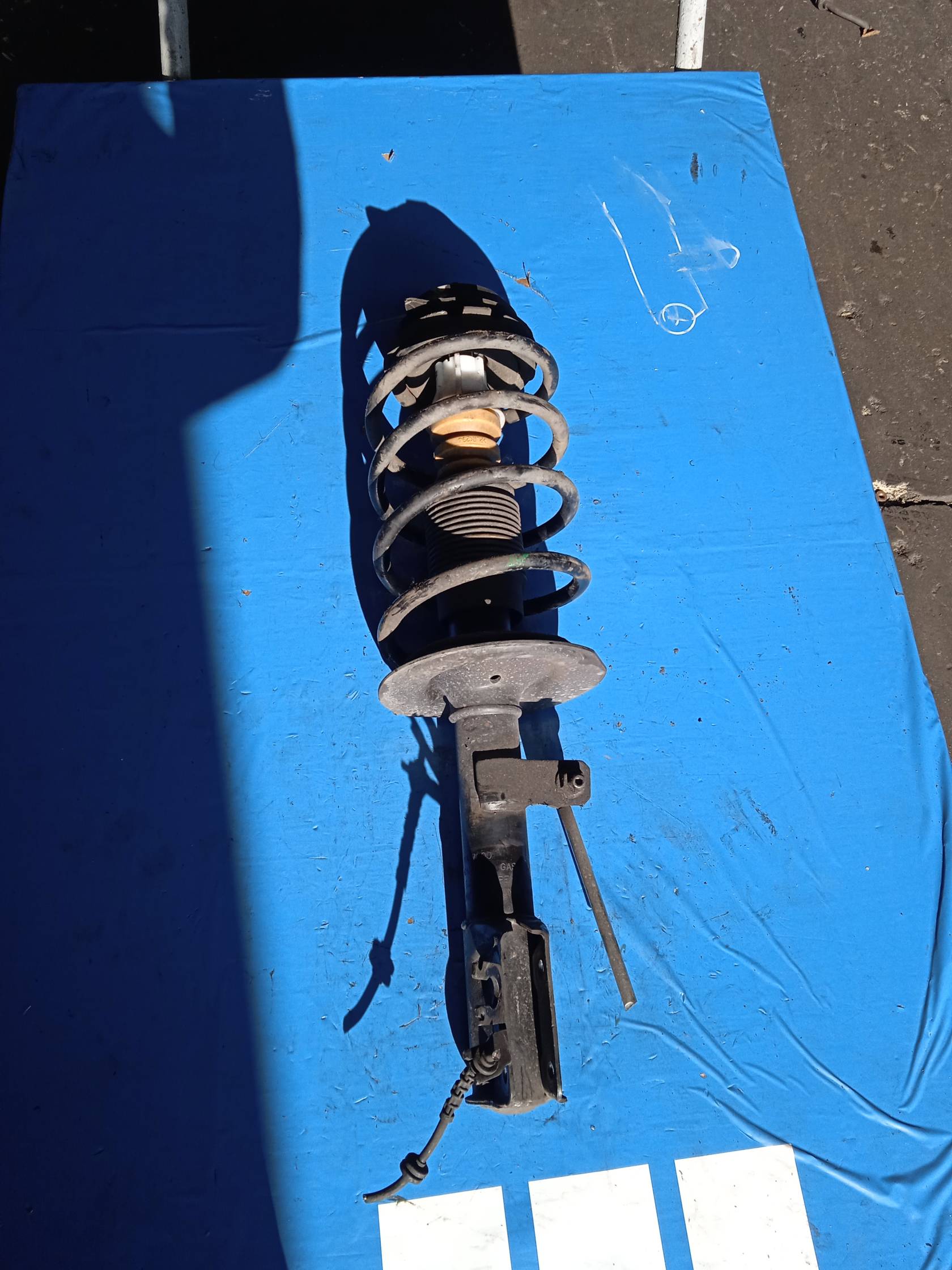 Ammortizzatore ant. dx.