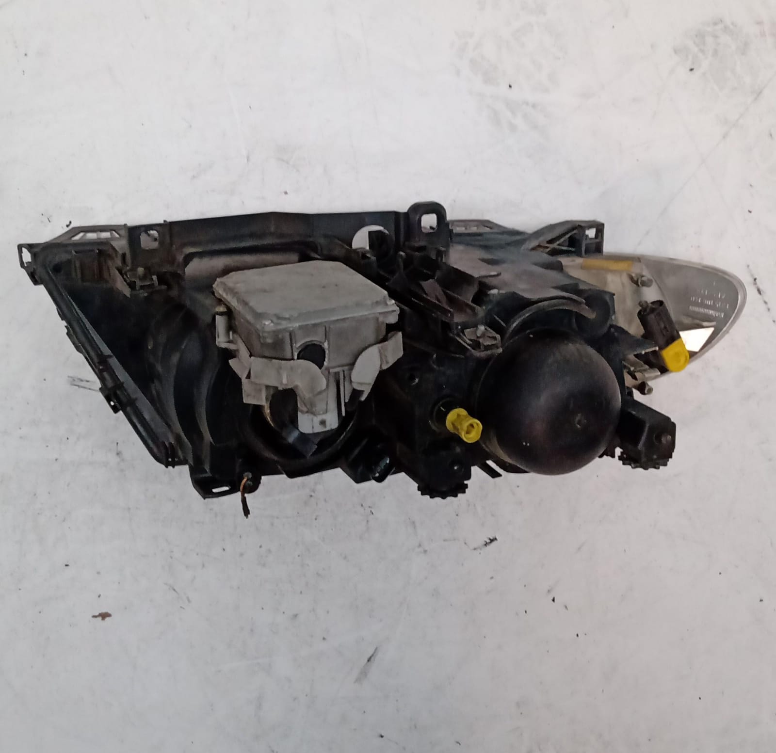 Fanale anteriore sinistro