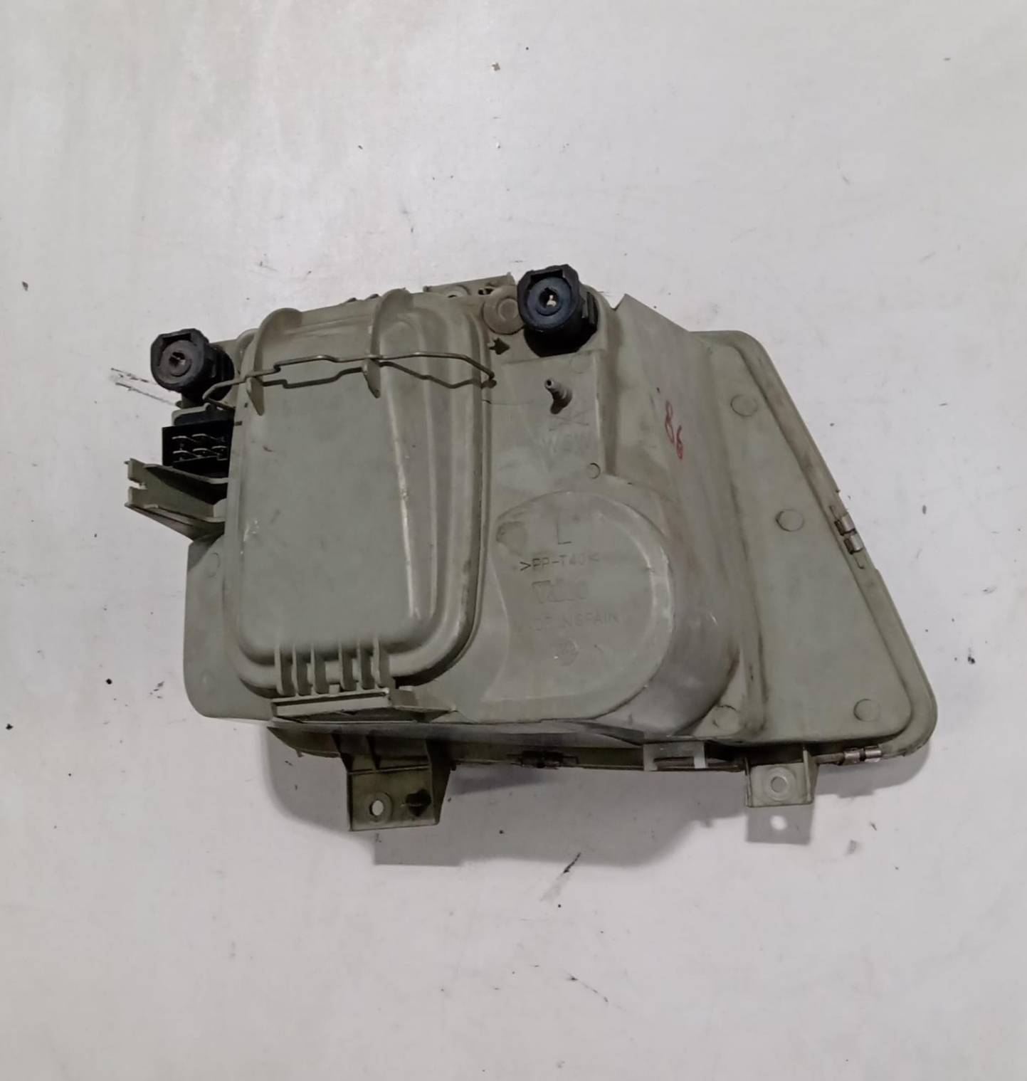 Fanale anteriore sinistro