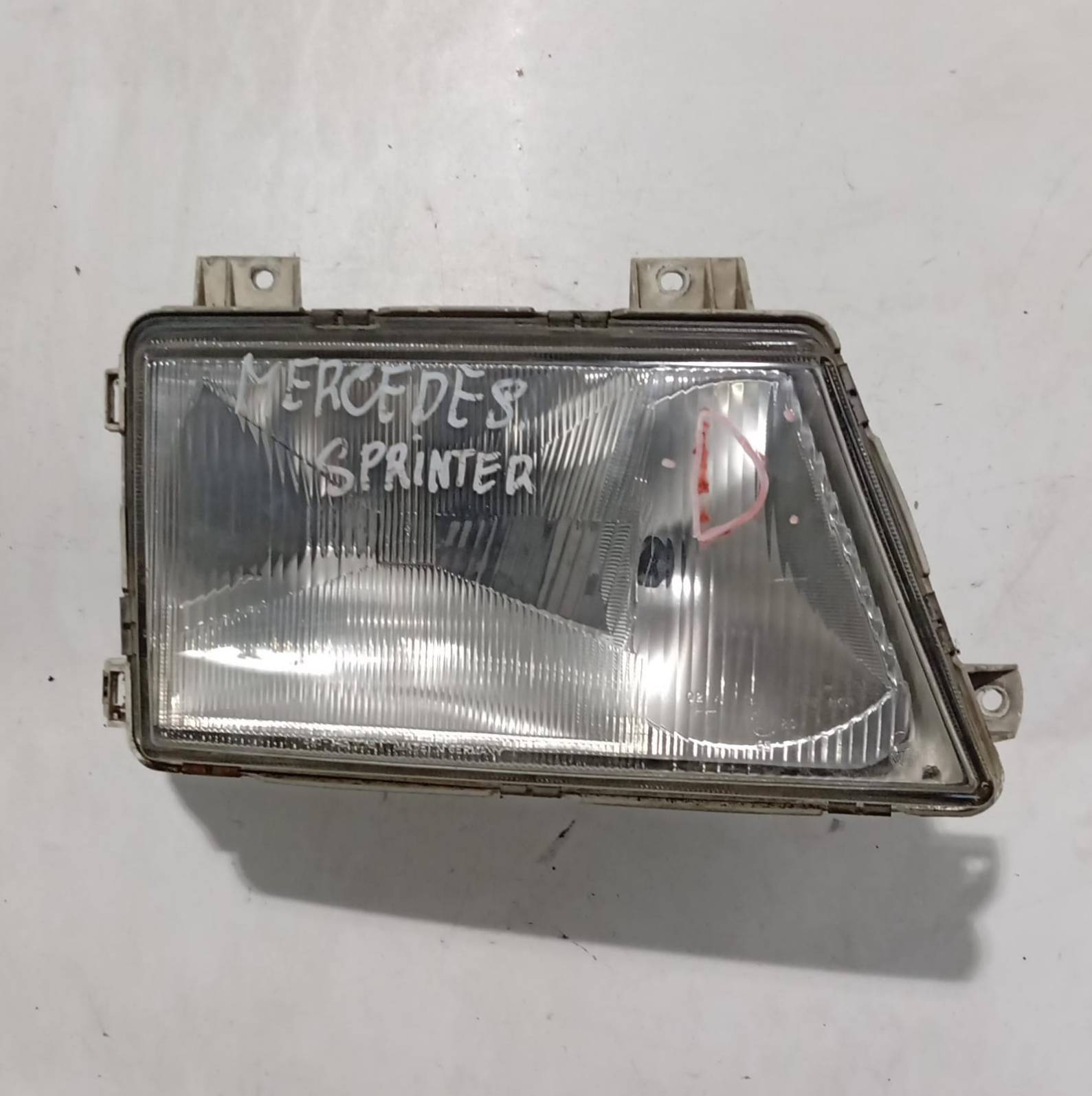 Fanale anteriore destro