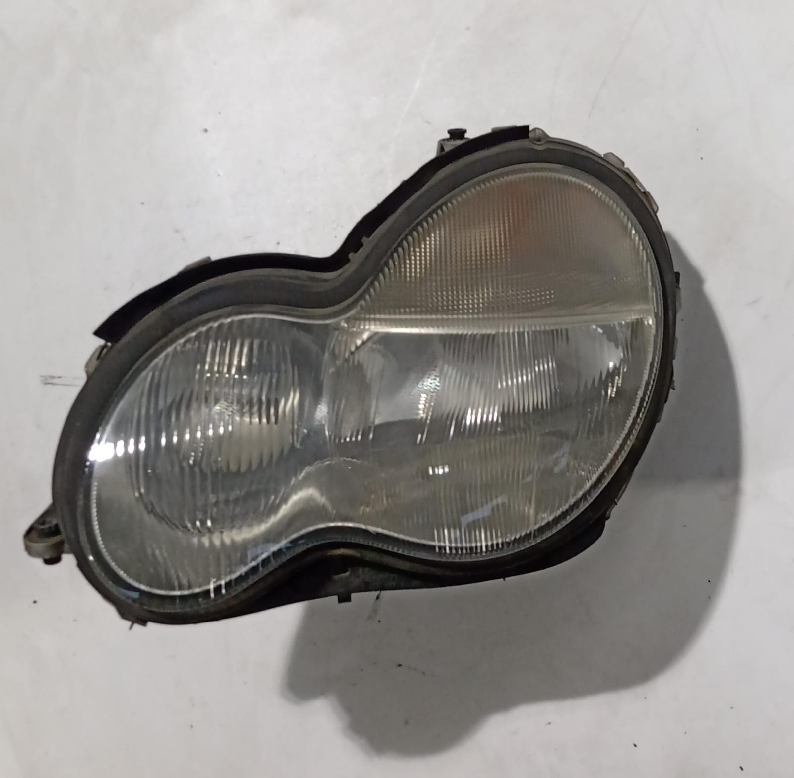 Fanale anteriore sinistro