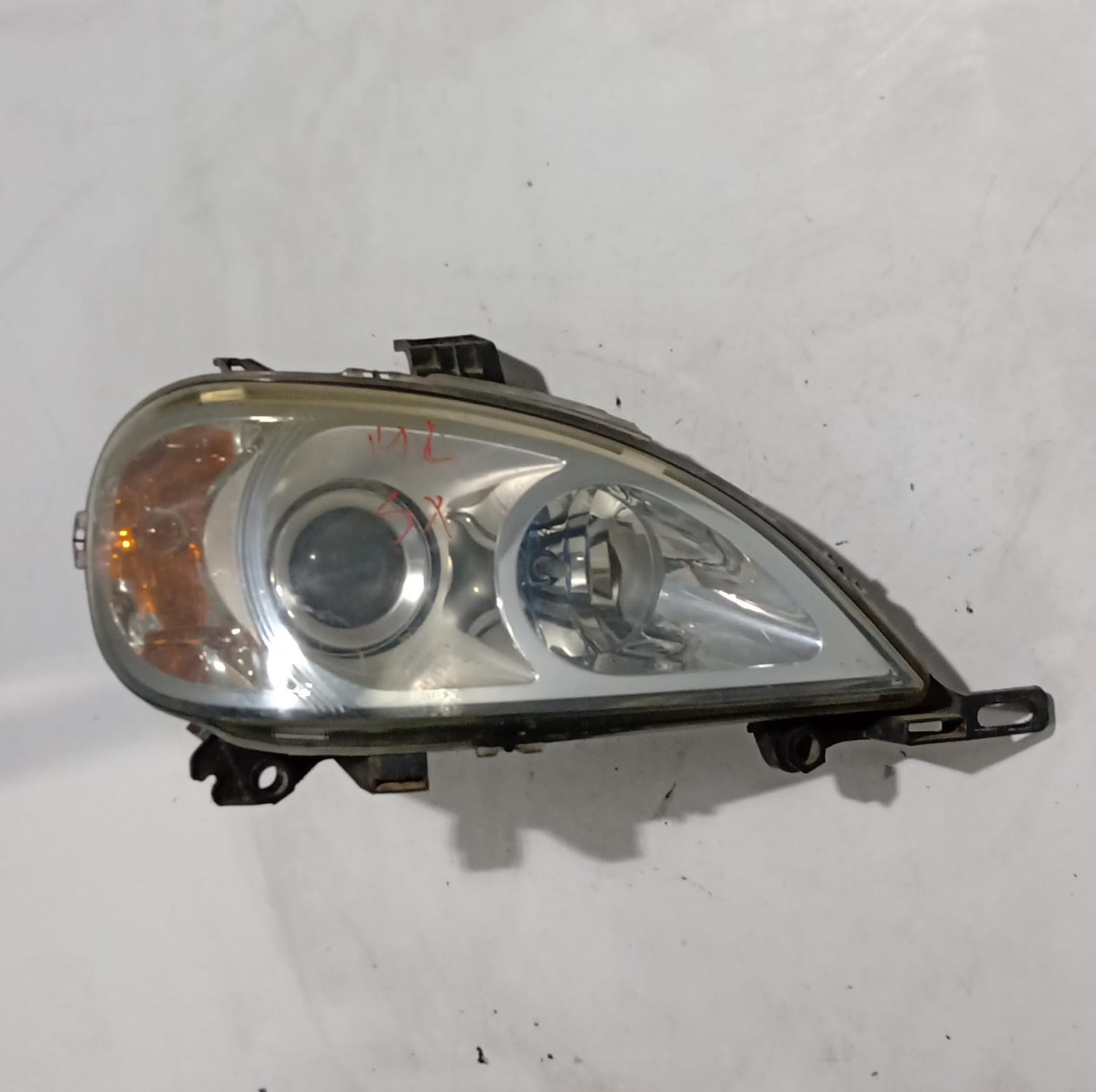 Fanale anteriore destro