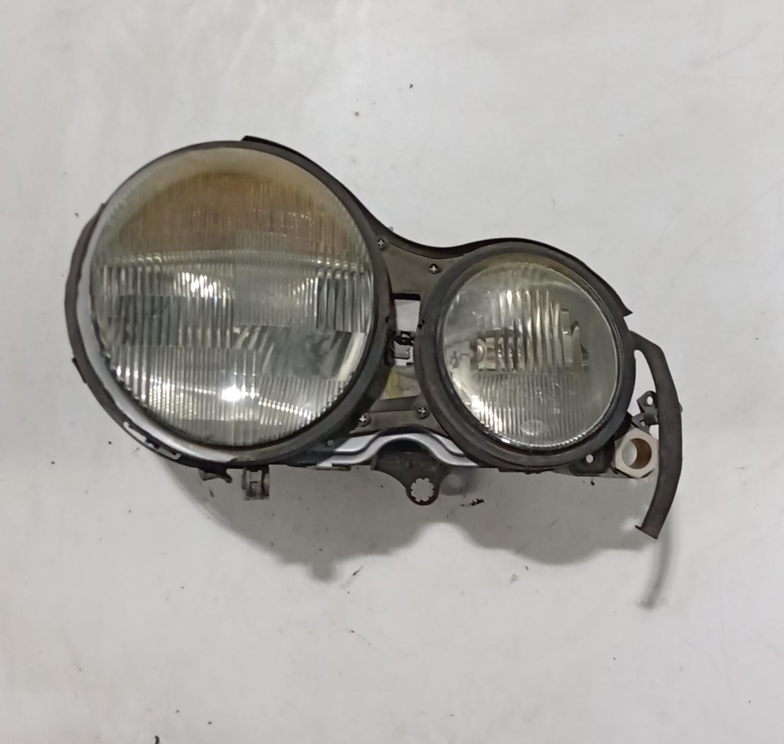 Fanale anteriore destro