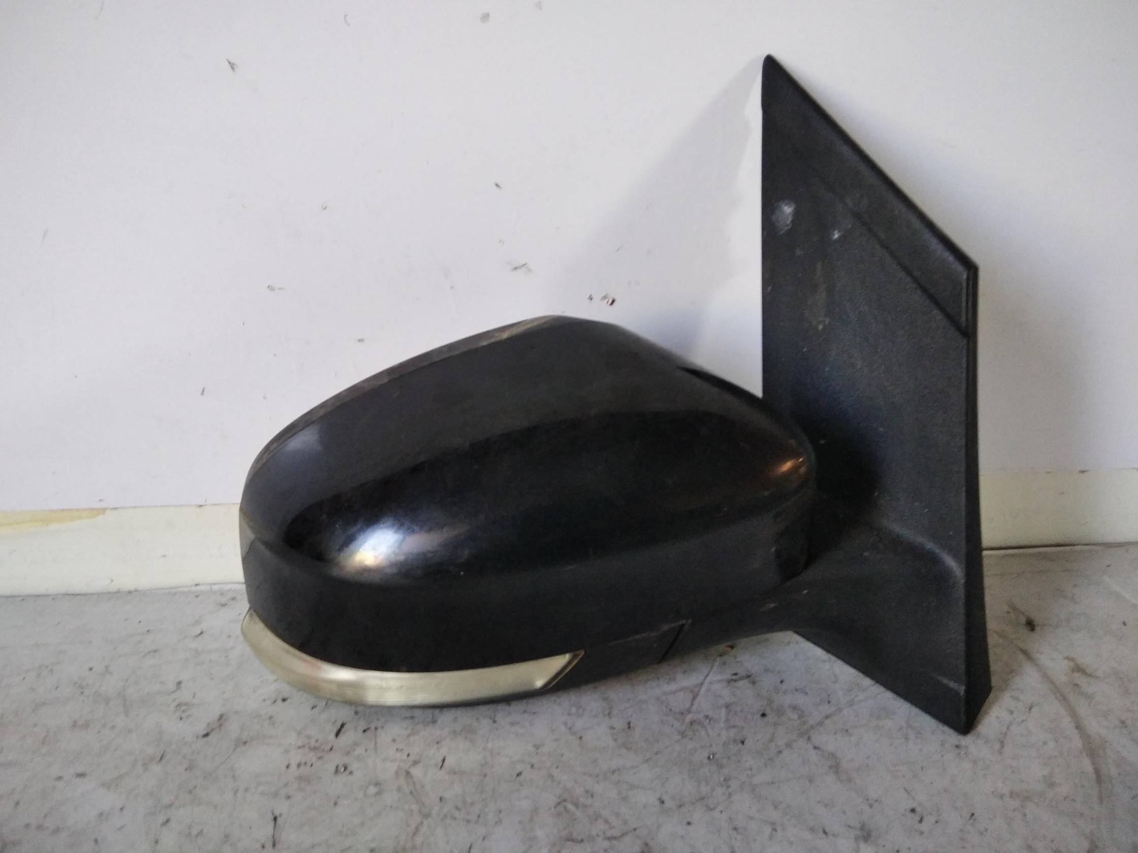 Retrovisore est. regolaz. elettr. dx.