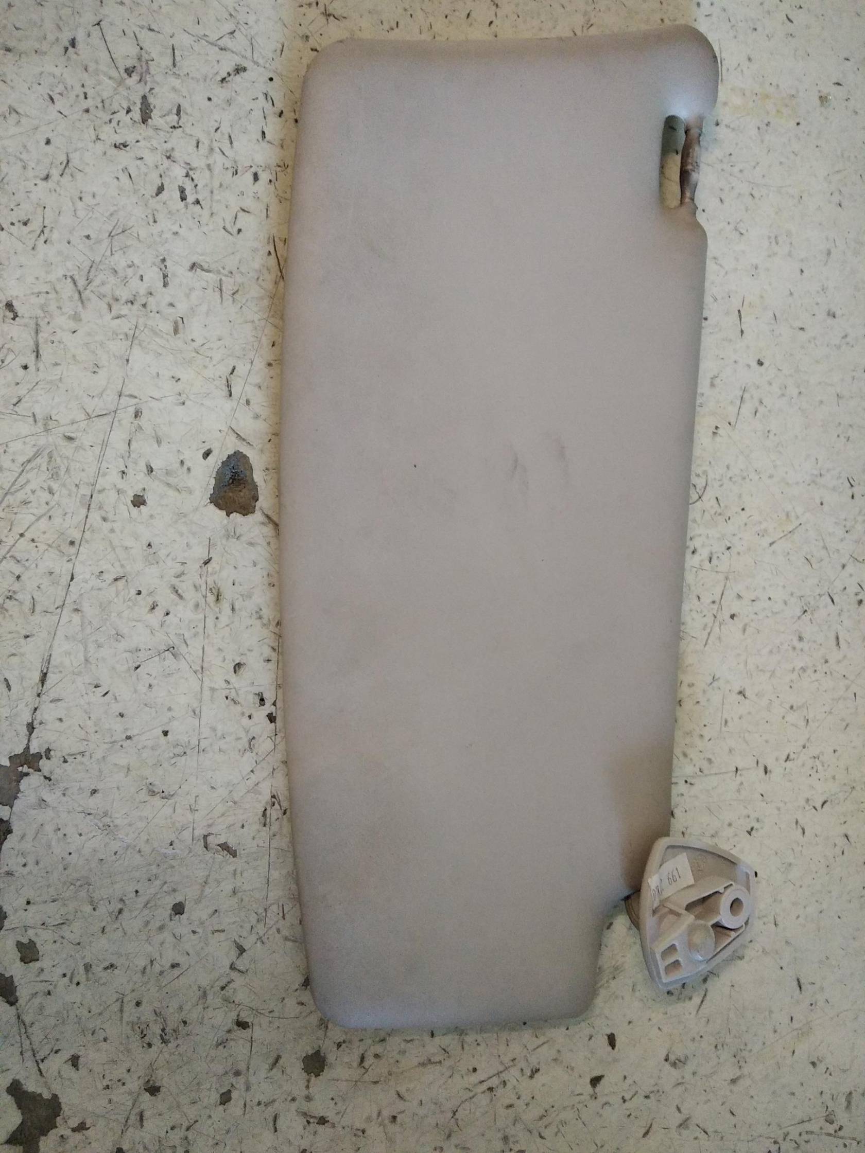 Aletta parasole parabrezza sx.