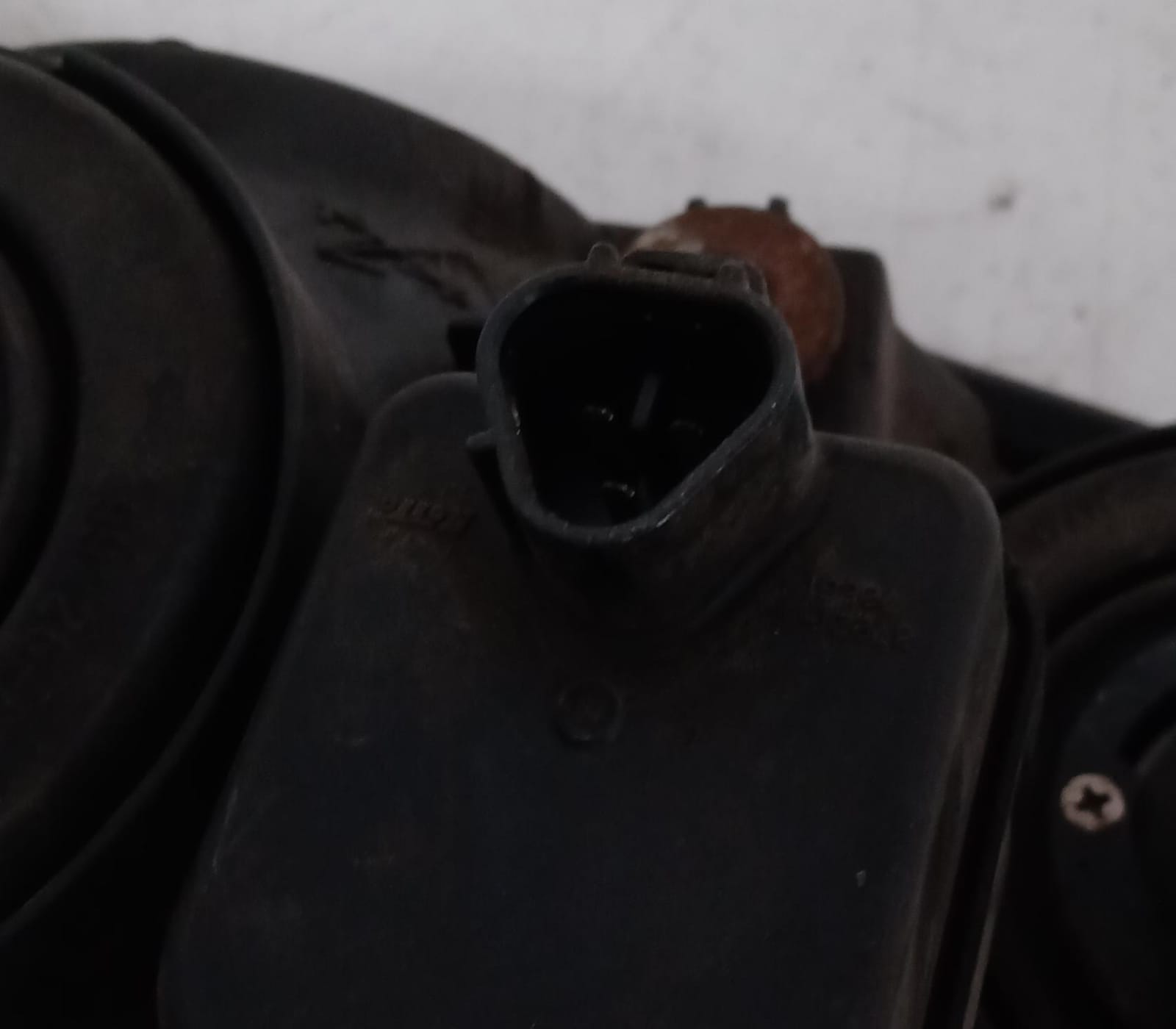 Fanale anteriore sinistro