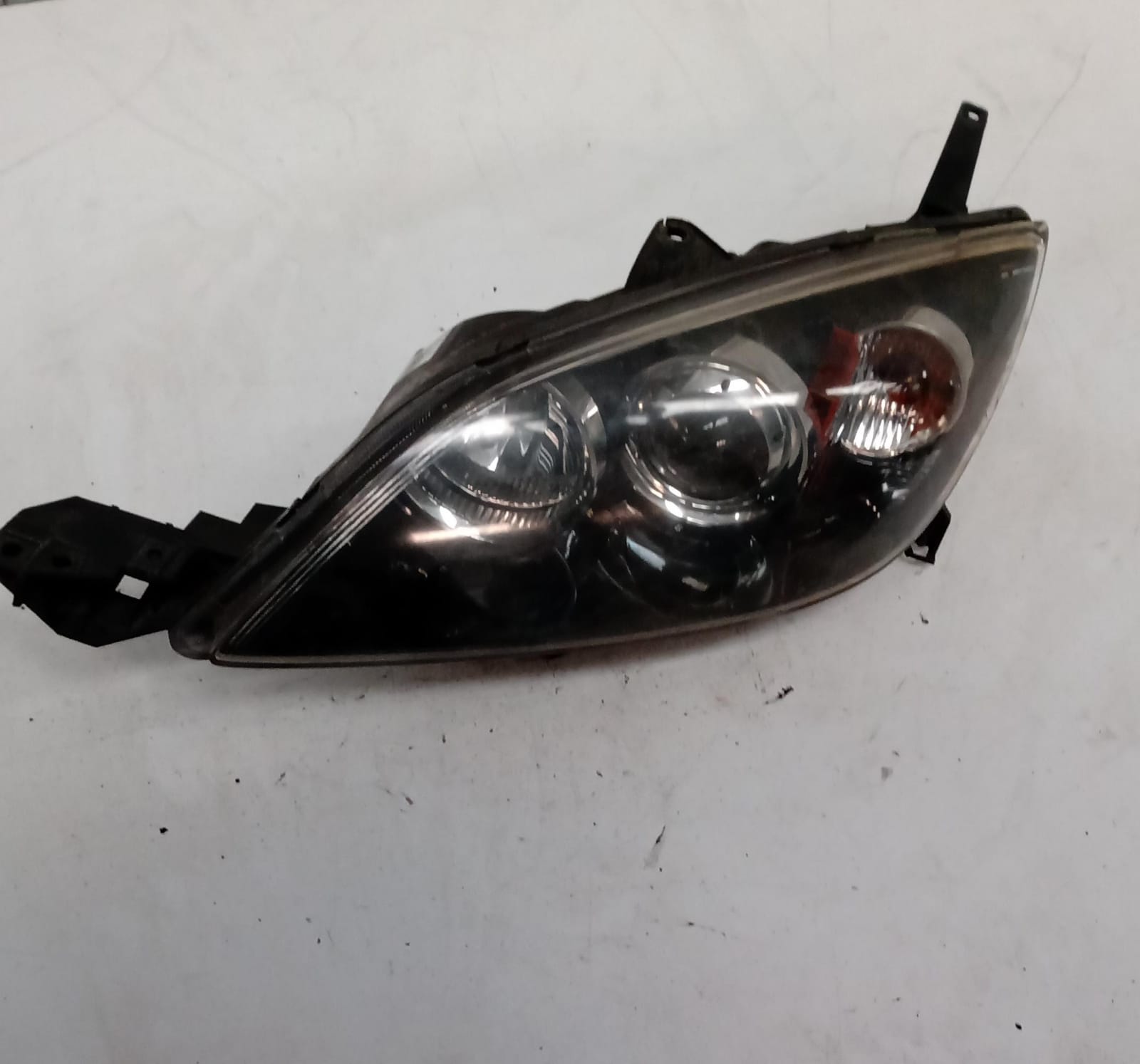 Fanale anteriore sinistro