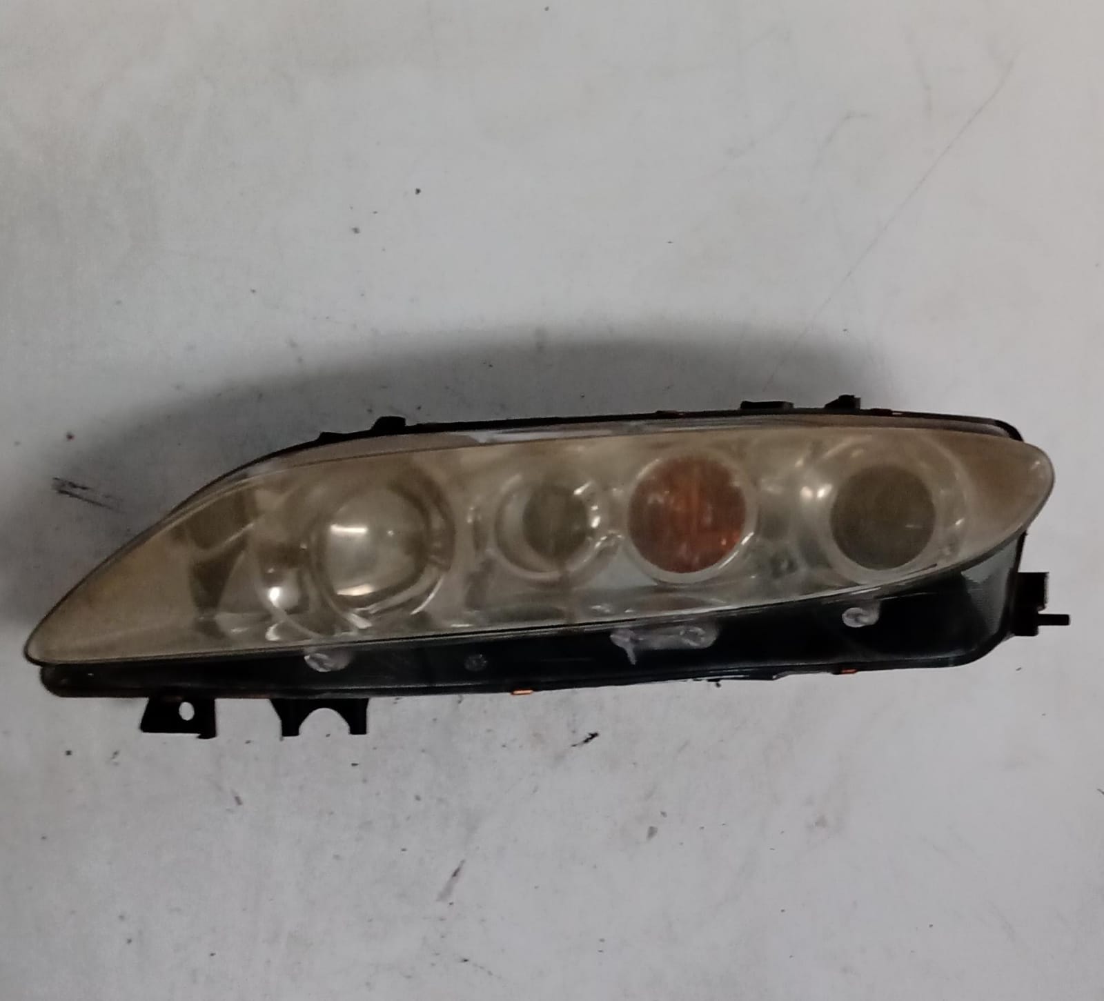 Fanale anteriore sinistro