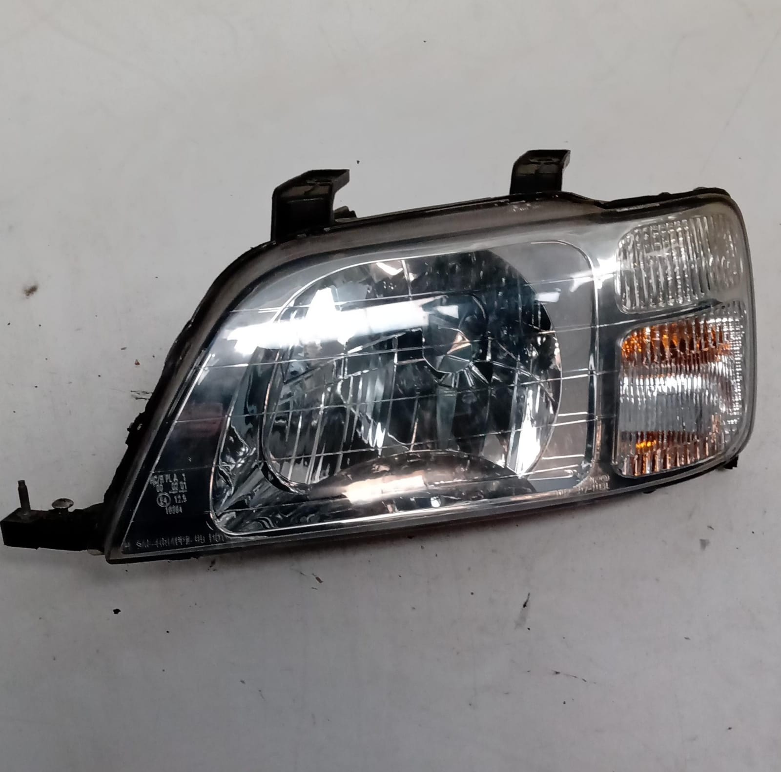 Fanale anteriore sinistro