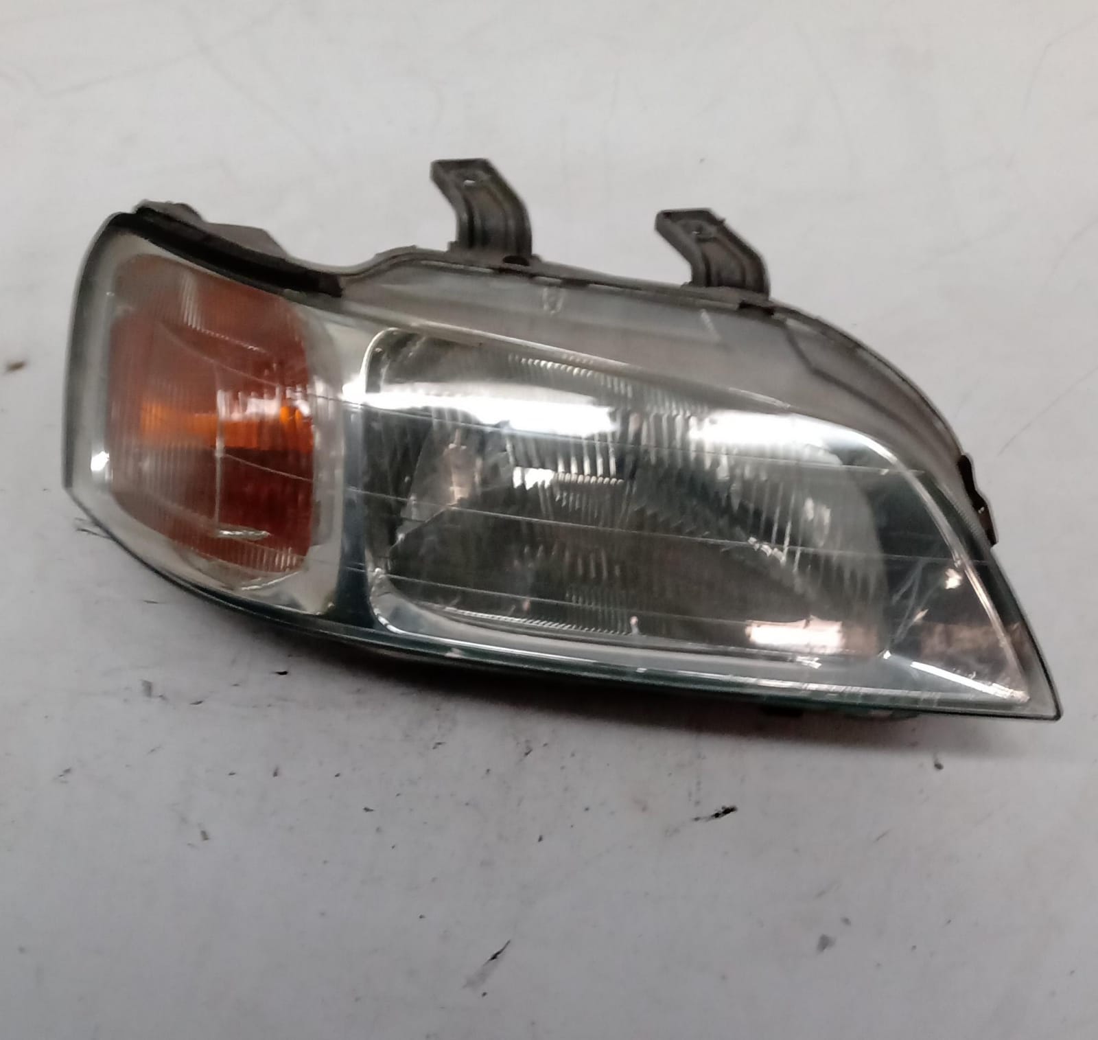 Fanale anteriore destro