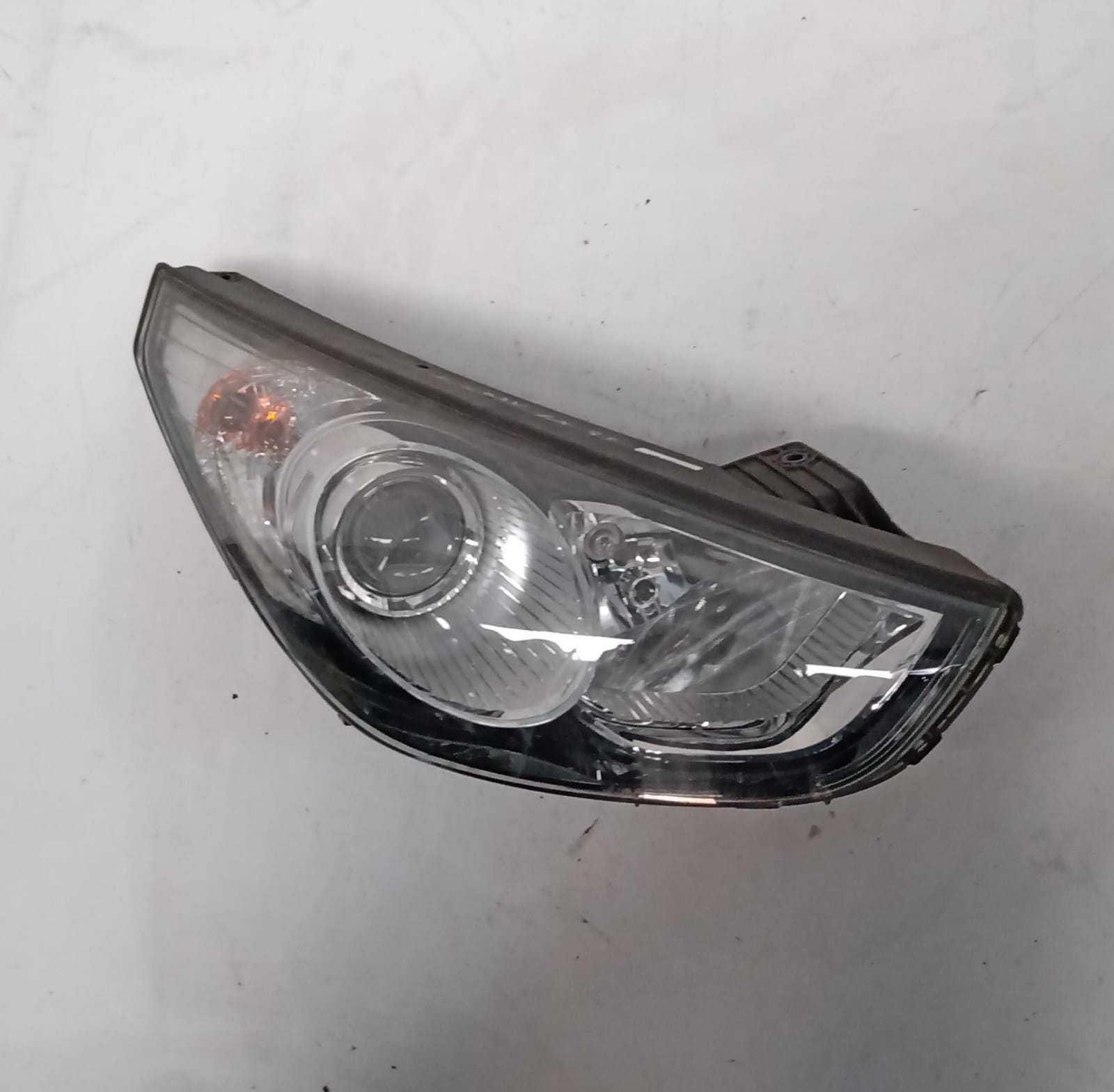 Fanale anteriore destro