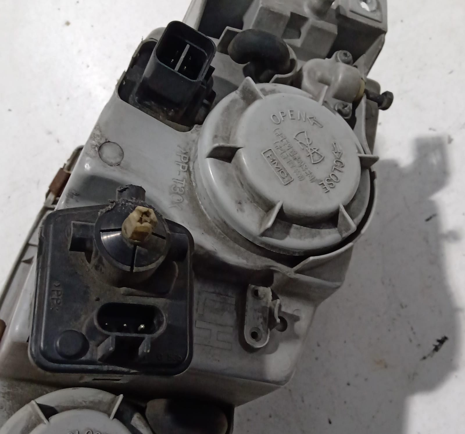 Fanale anteriore sinistro