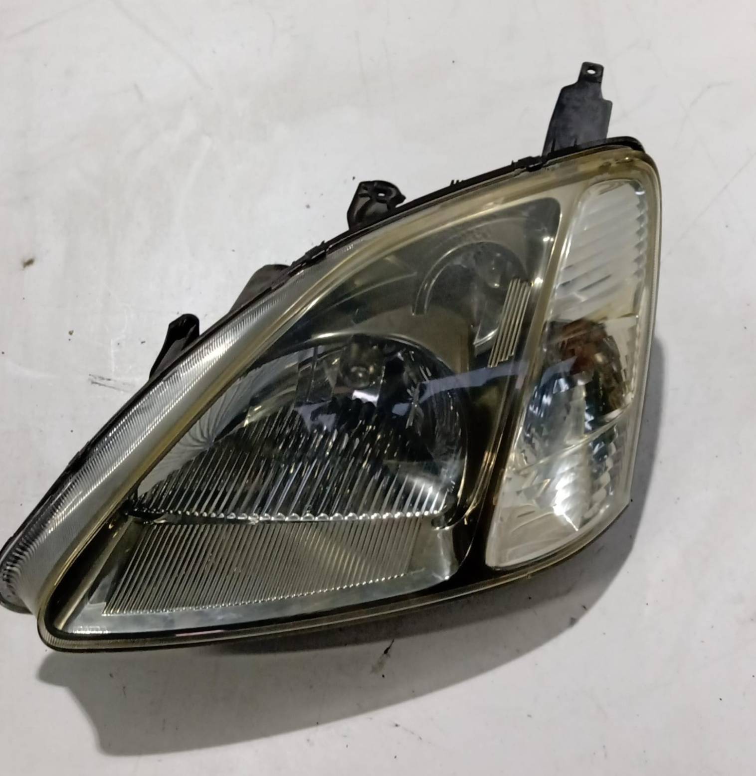 Fanale anteriore sinistro