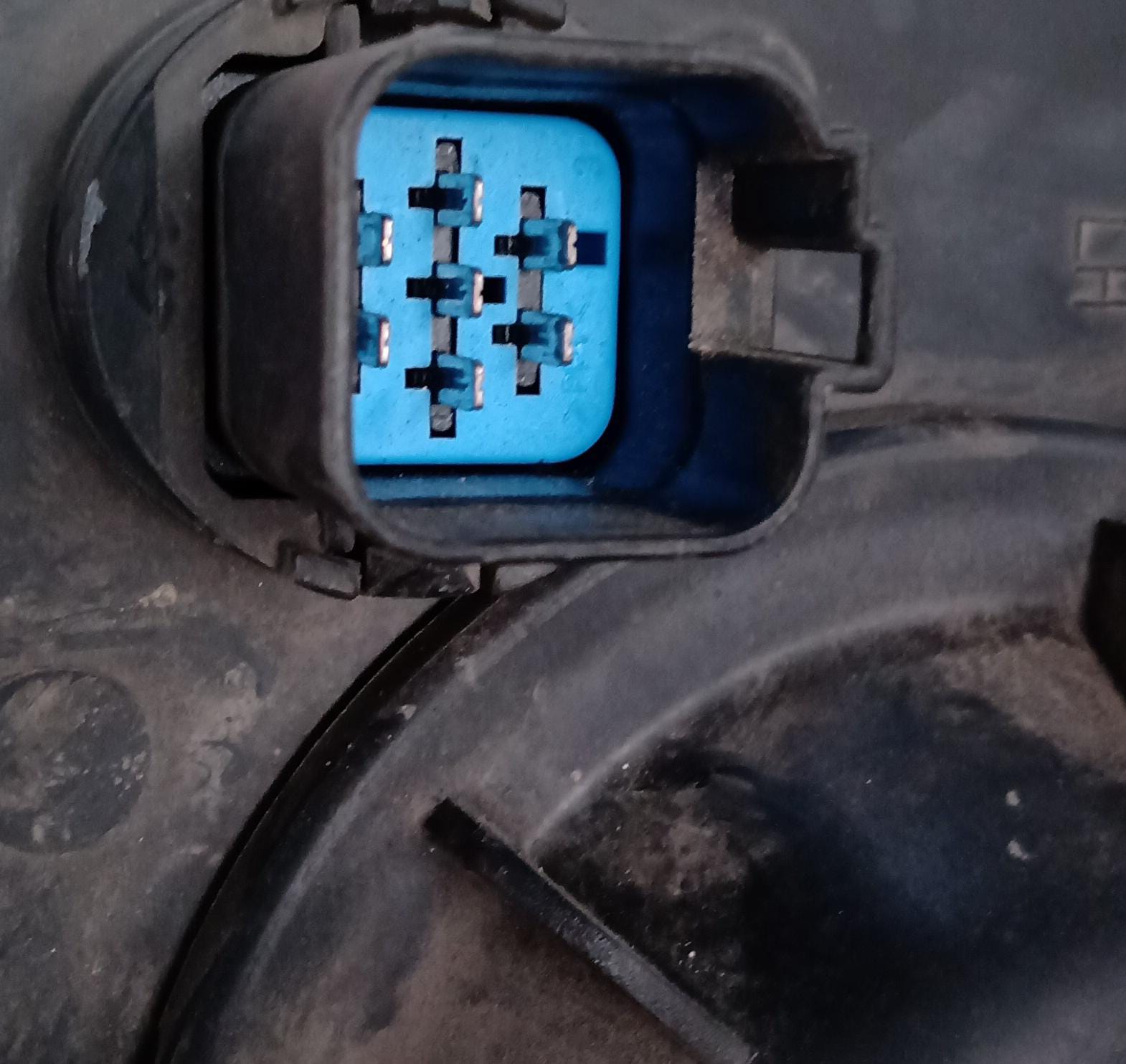 Fanale anteriore sinistro