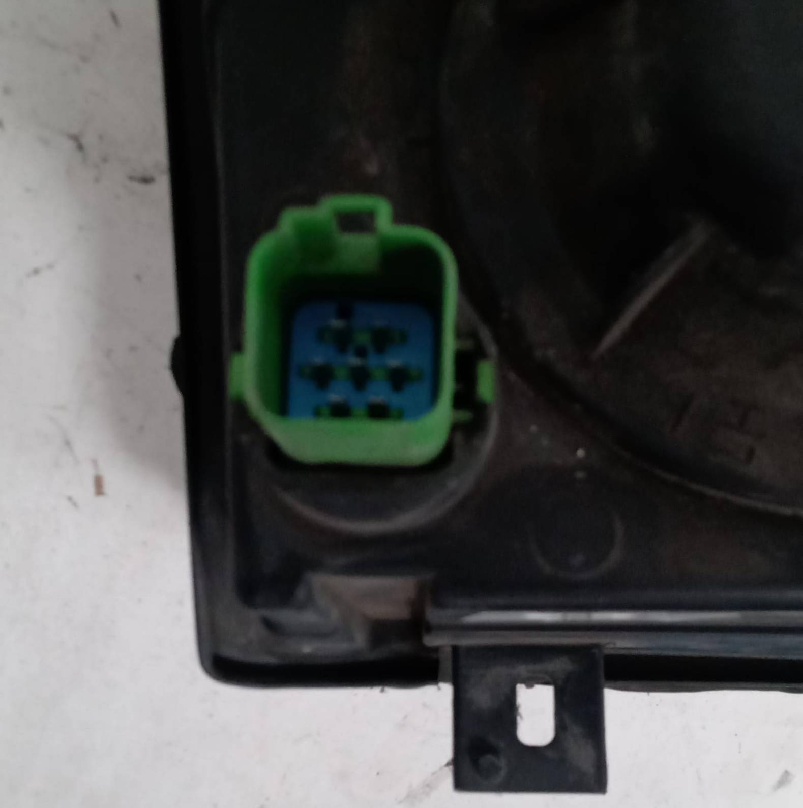 Fanale anteriore sinistro