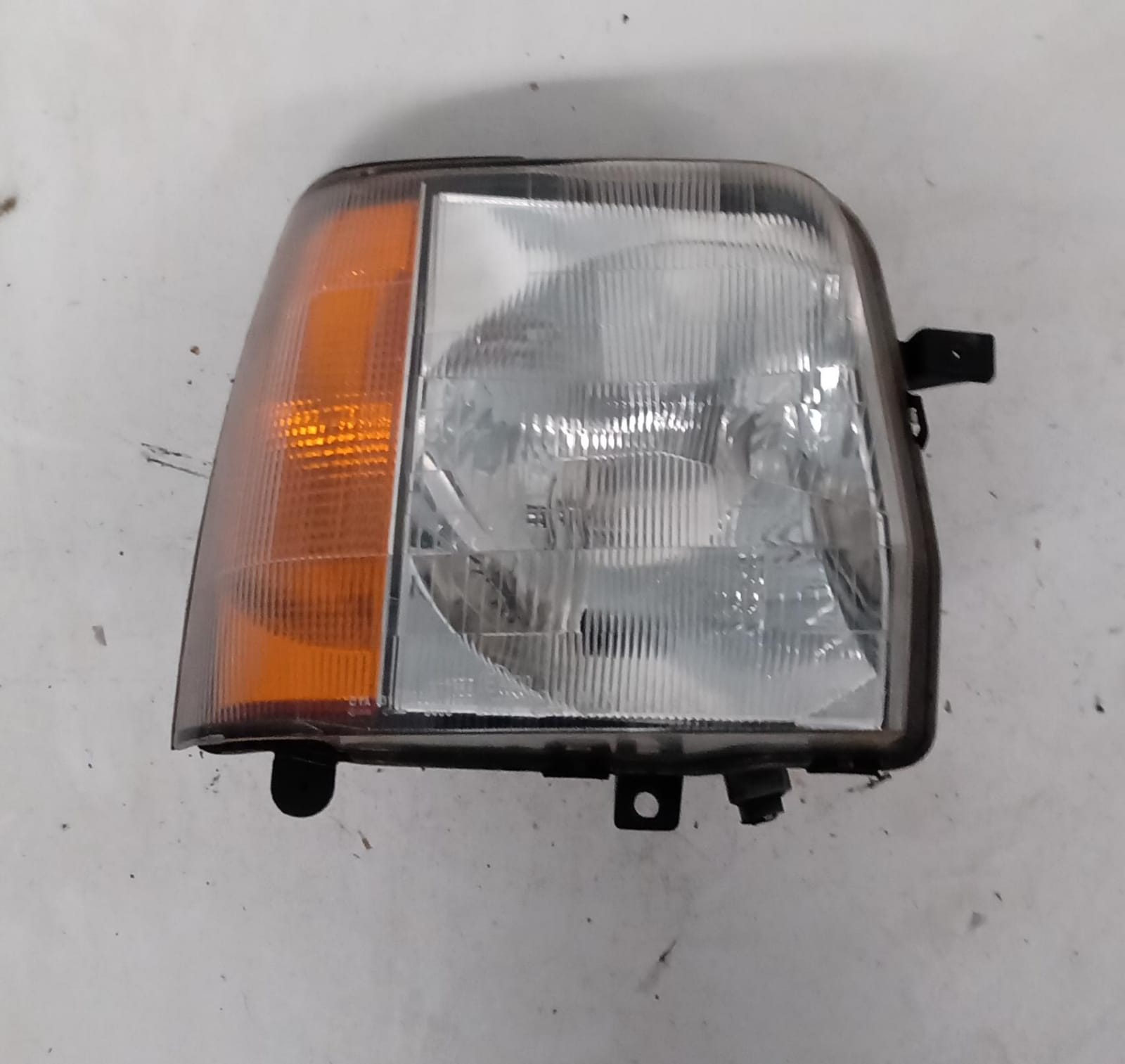 Fanale anteriore destro