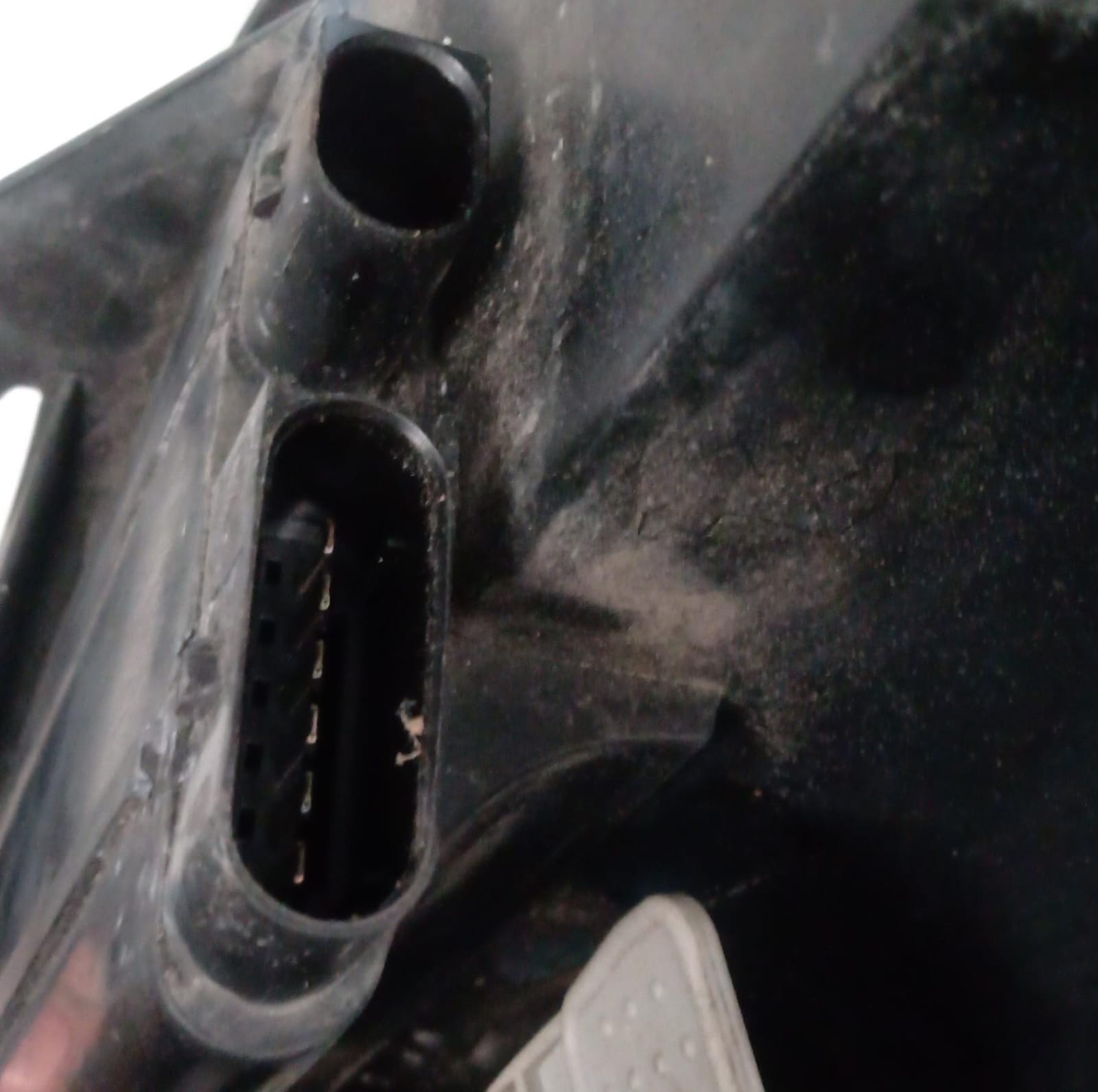 Fanale anteriore sinistro