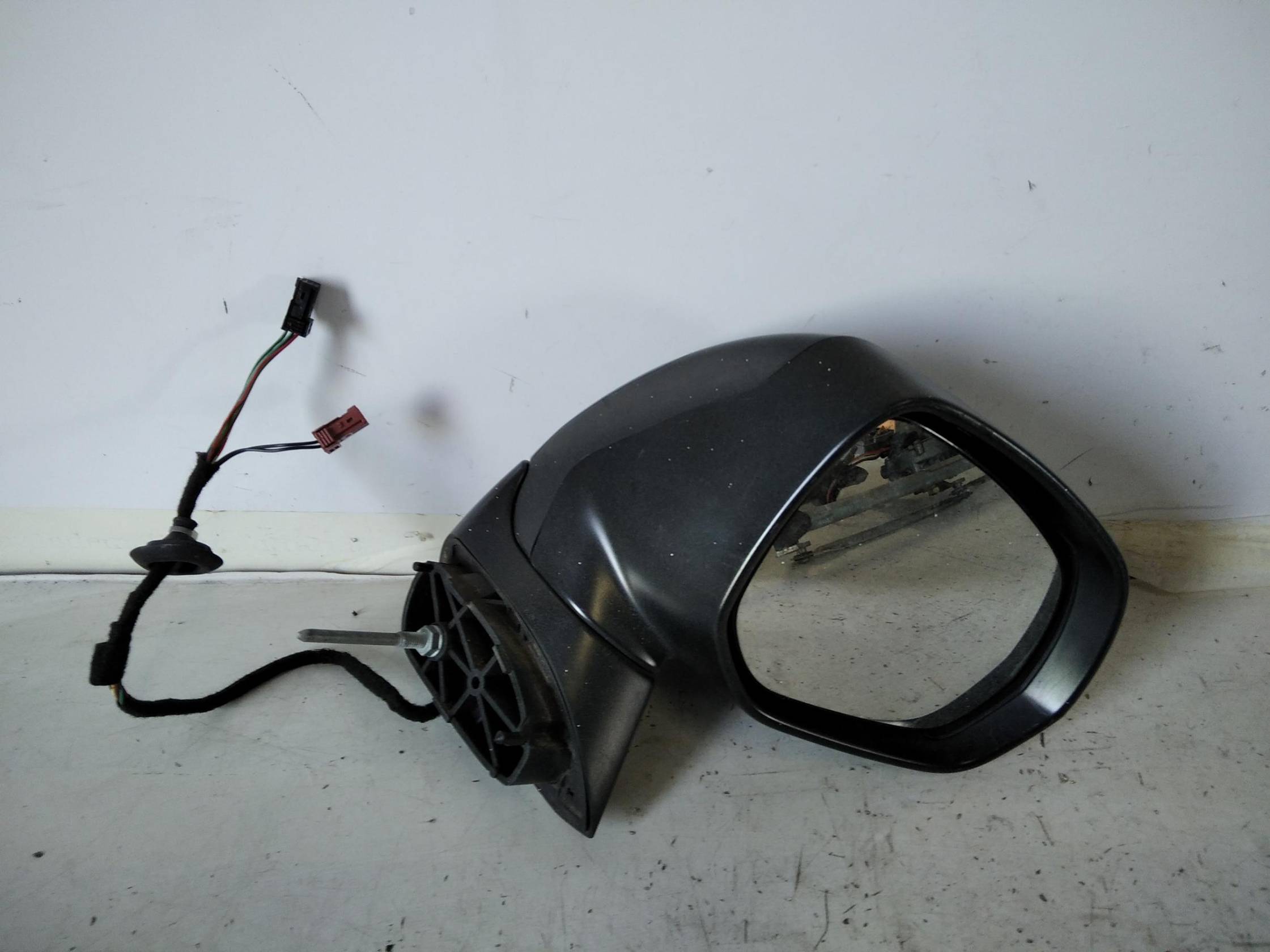 Retrovisore est. regolaz. elettr. dx.