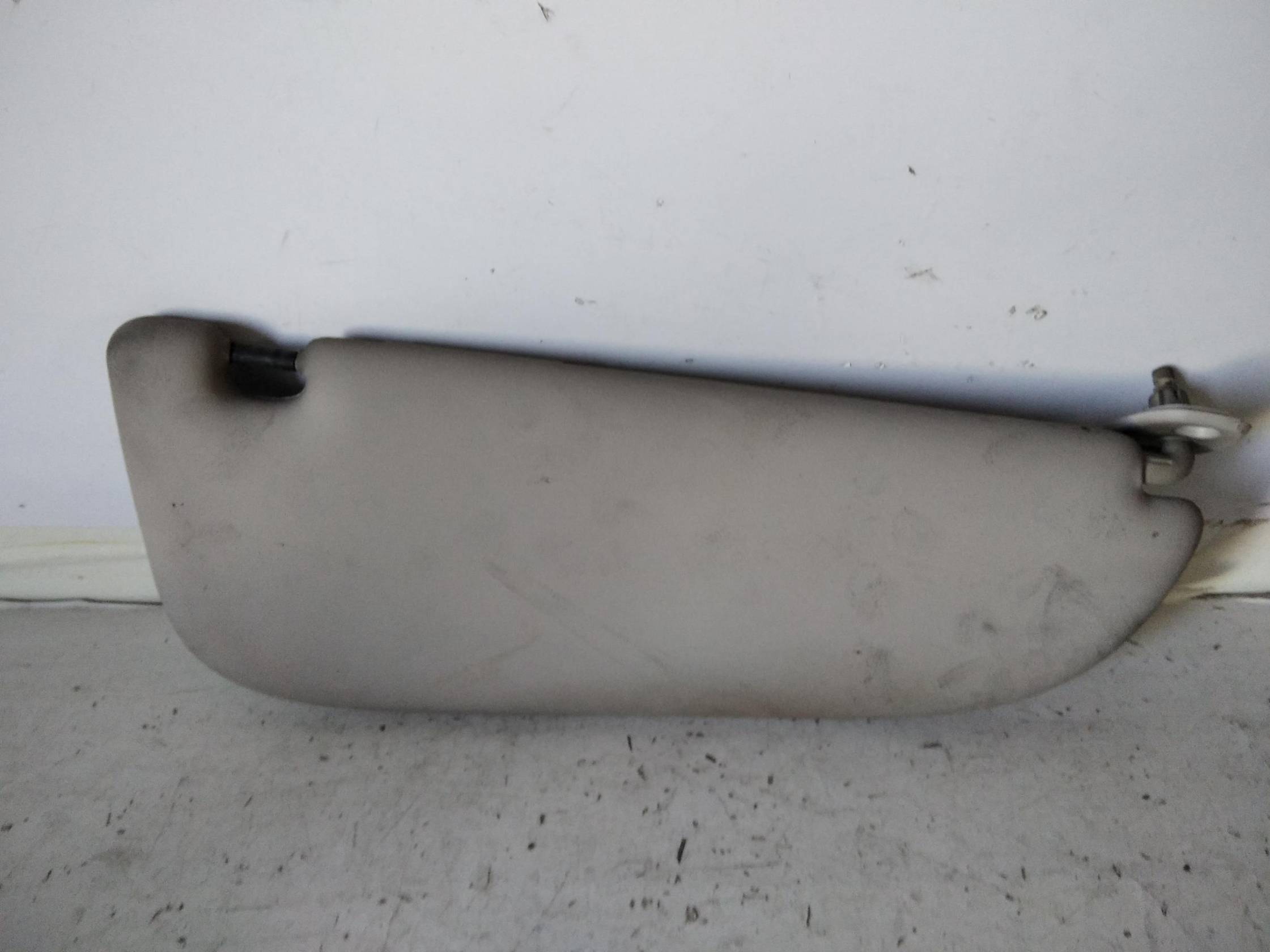 Aletta parasole parabrezza sx.