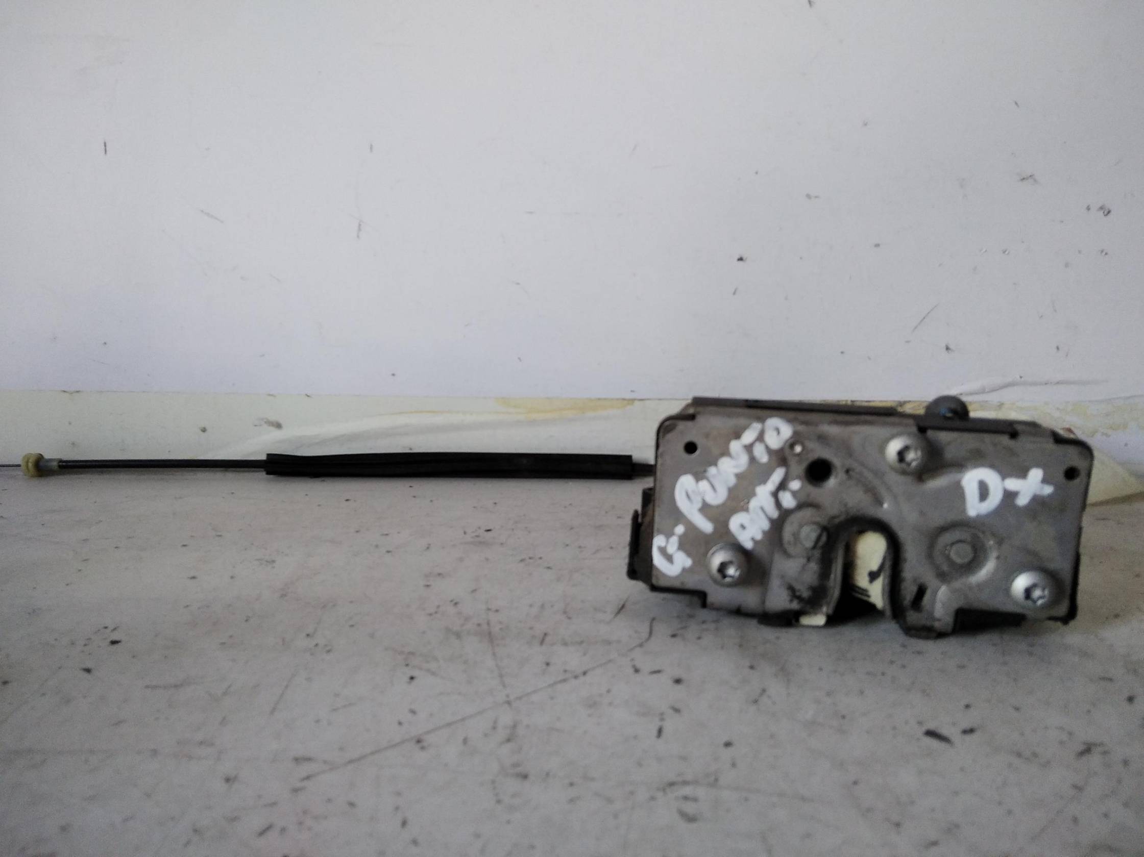 Serratura porta ant. dx.