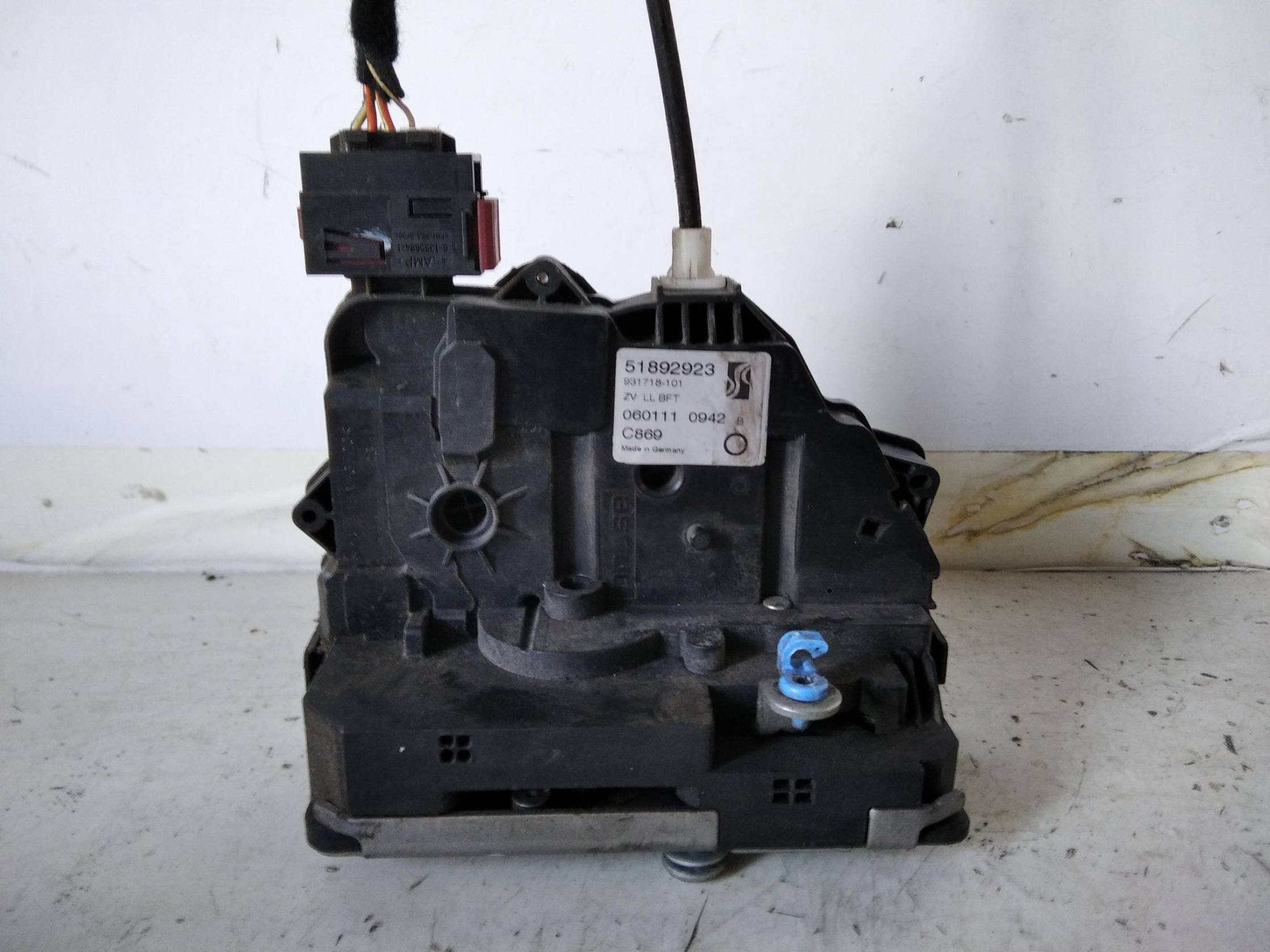 Serratura porta ant. dx.