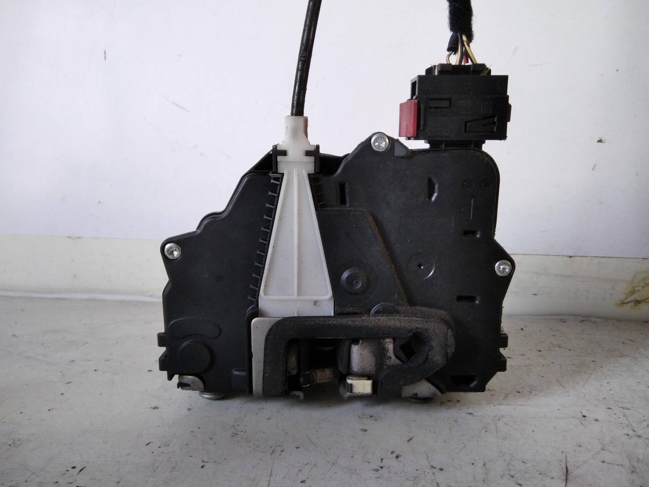 Serratura porta ant. dx.