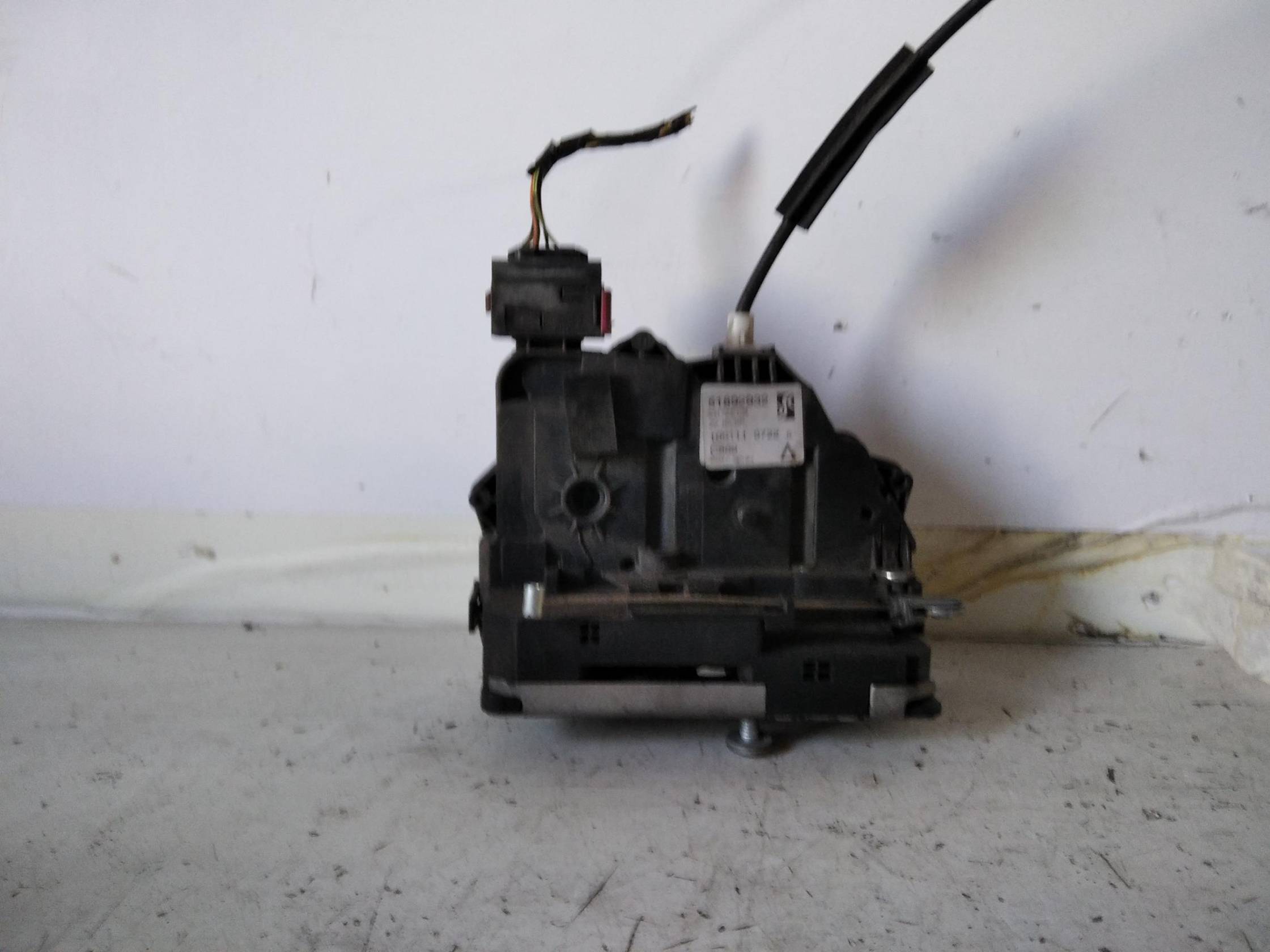 Serratura porta post. dx.