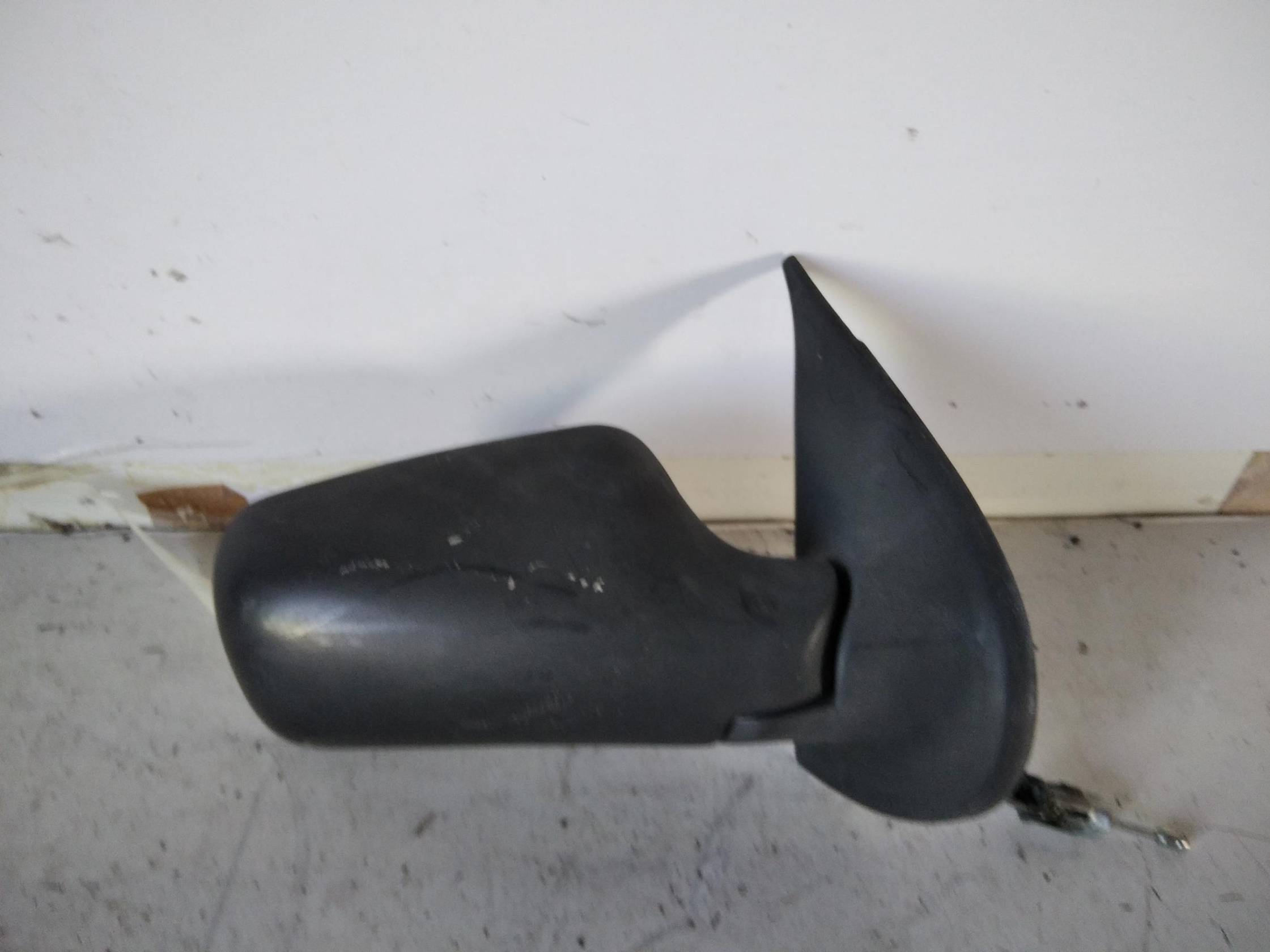 Retrovisore est. dx.