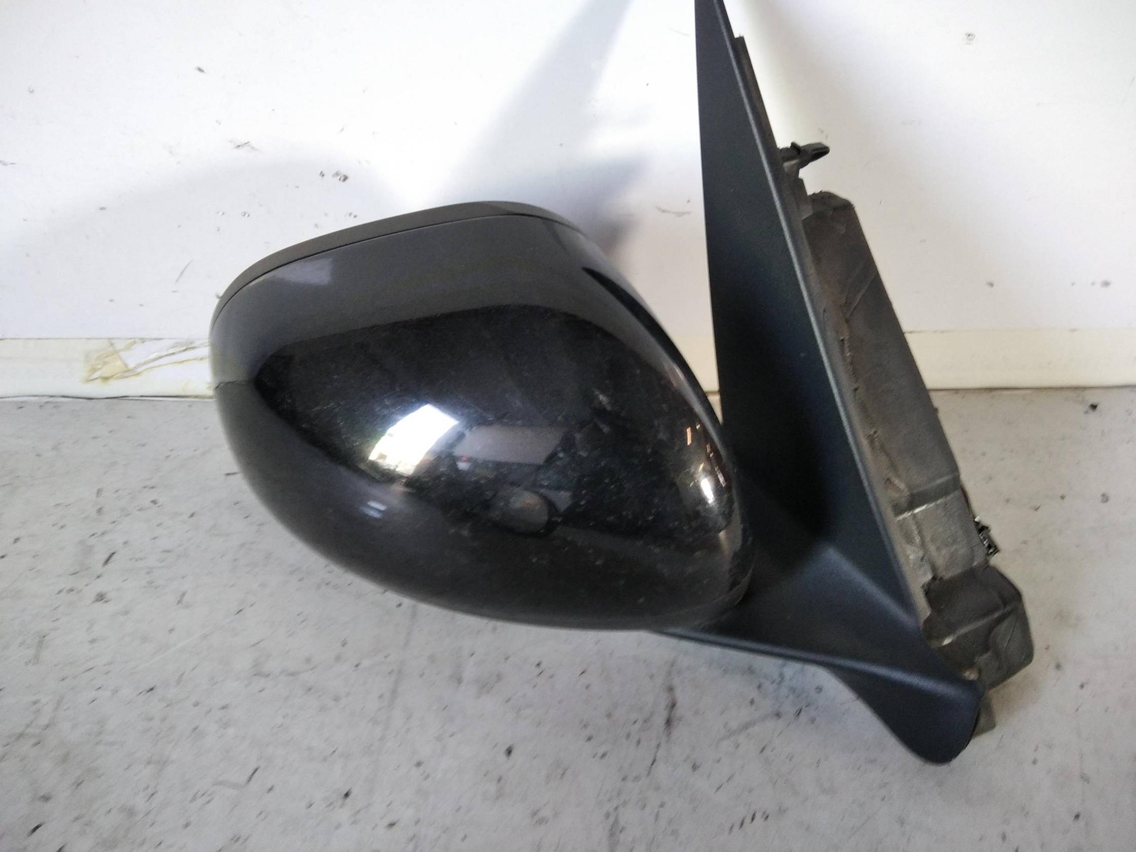 Retrovisore est. regolaz. elettr. dx.