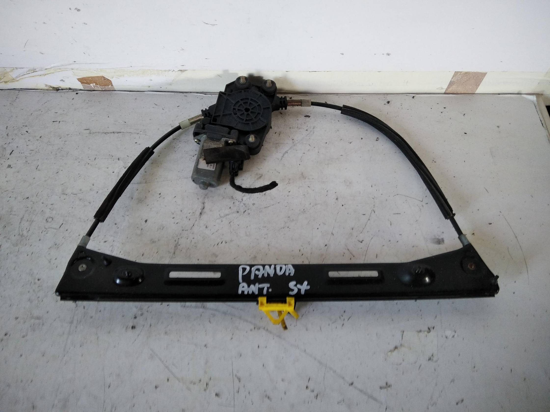 Alzacristallo elettr. porta ant. con motorino sx.