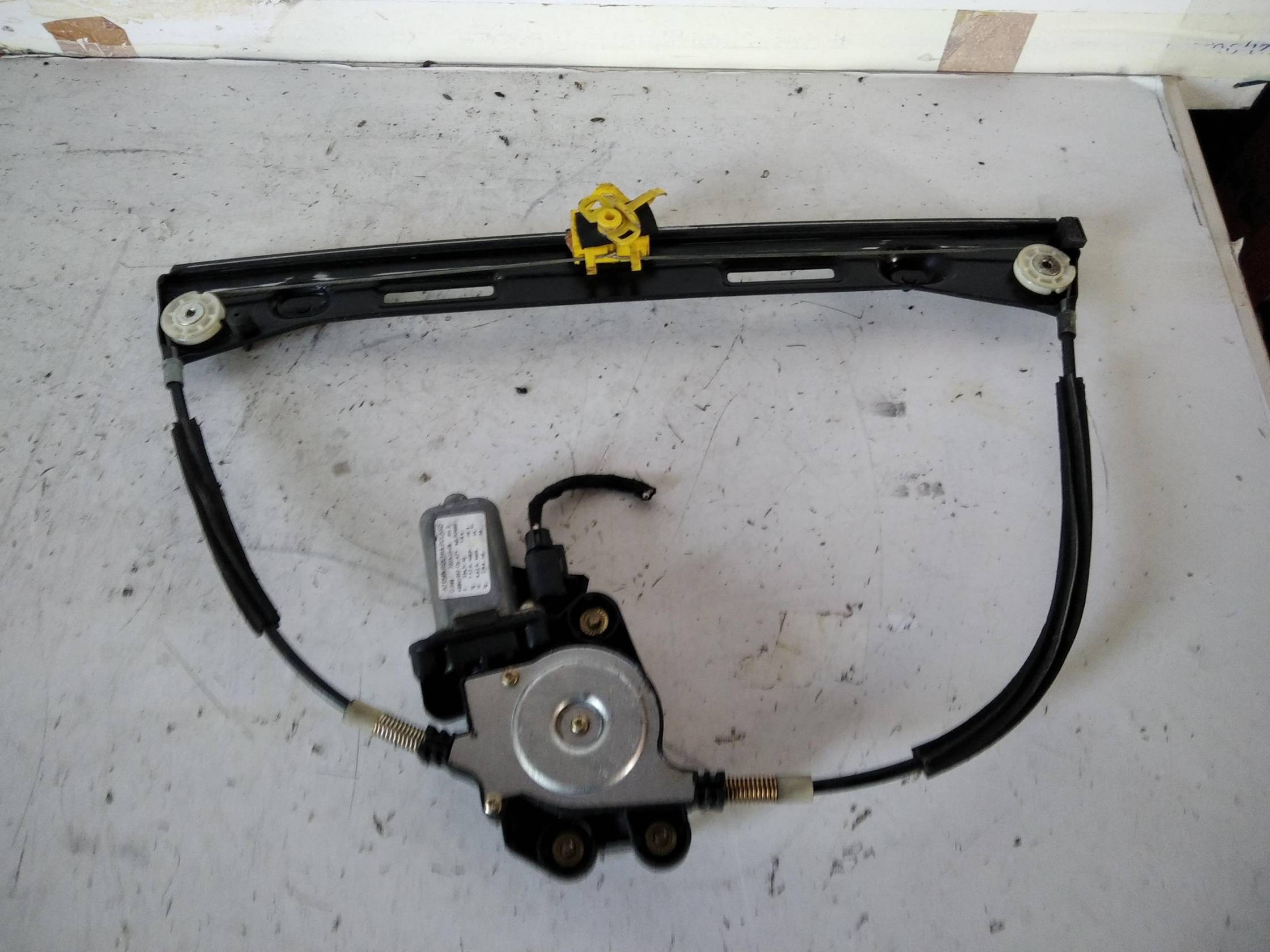 Alzacristallo elettr. porta ant. con motorino sx.